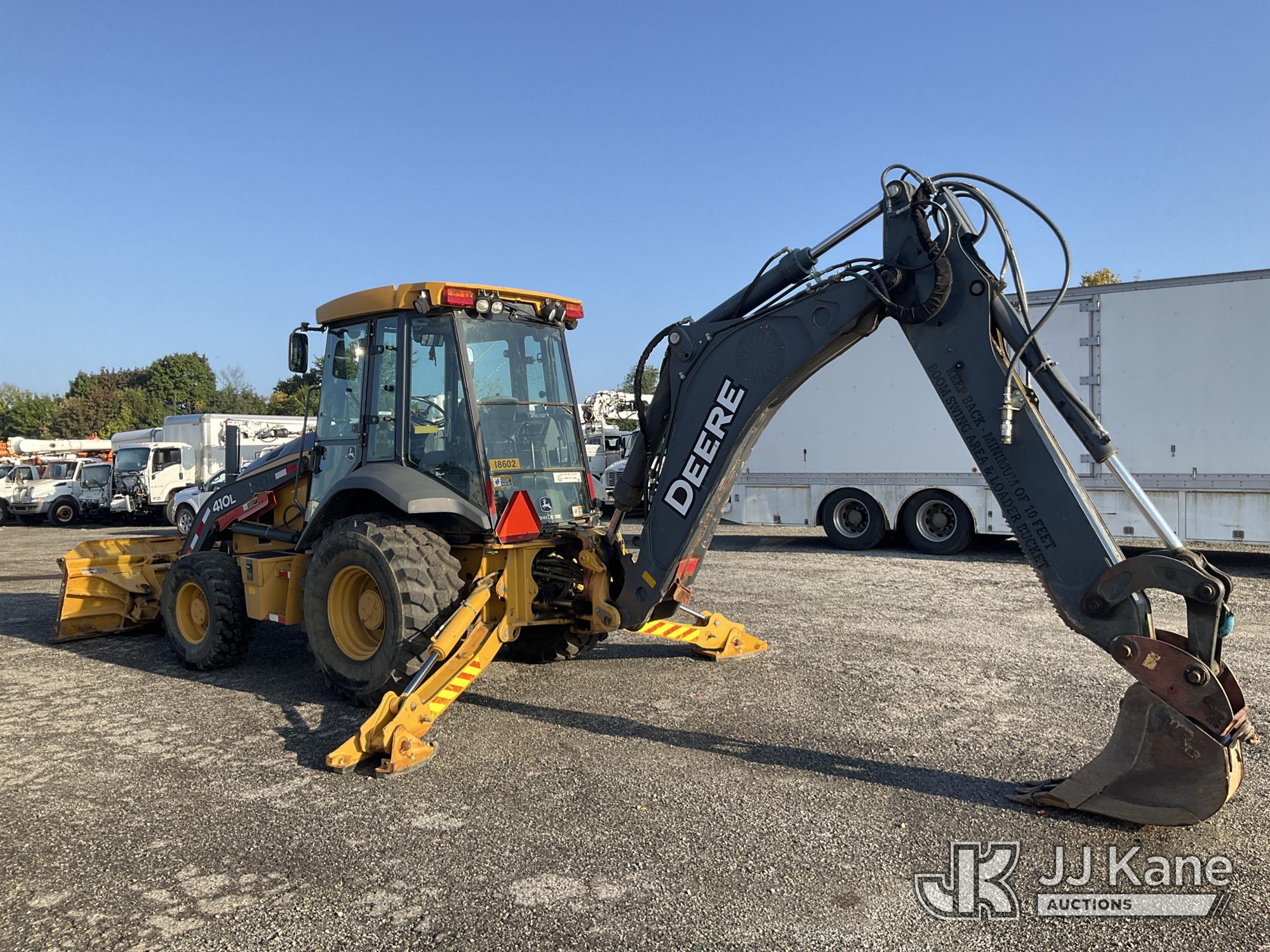 2016 John Deere 410L 4X4