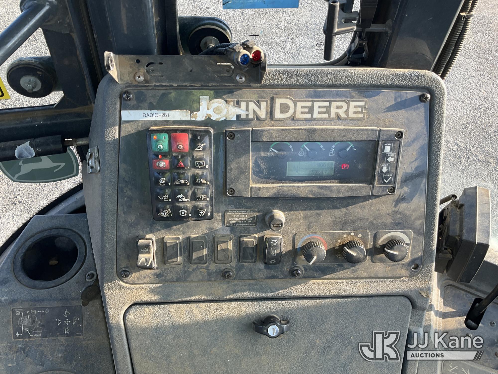 2016 John Deere 410L 4X4