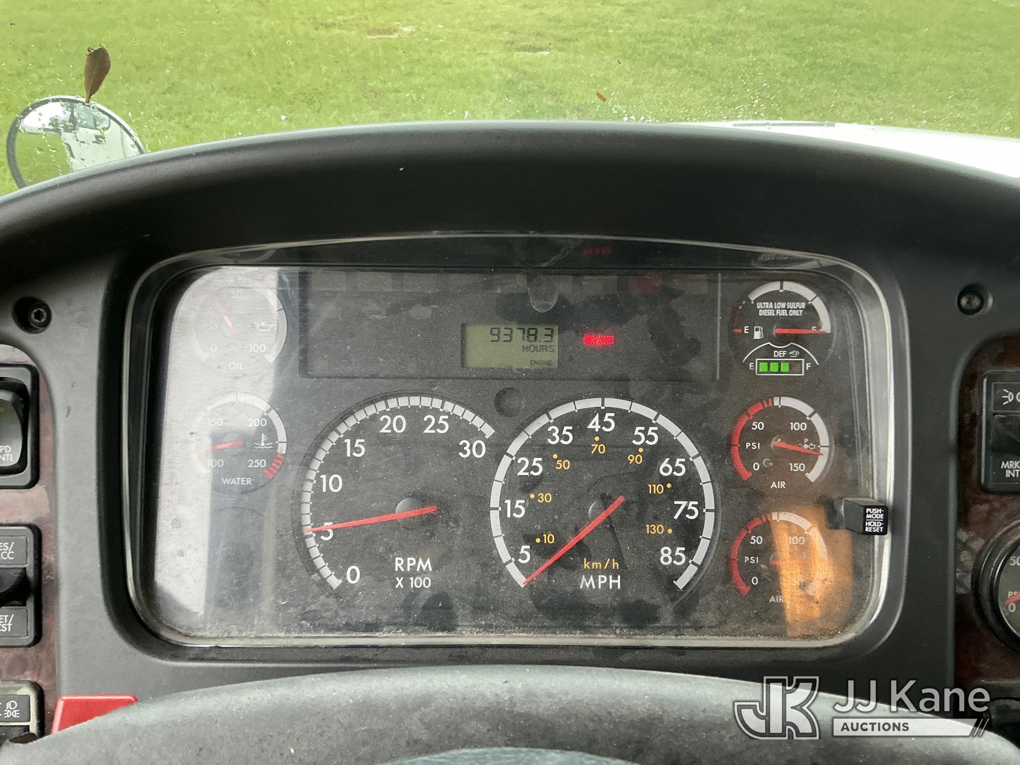 2012 Freightliner M2 112