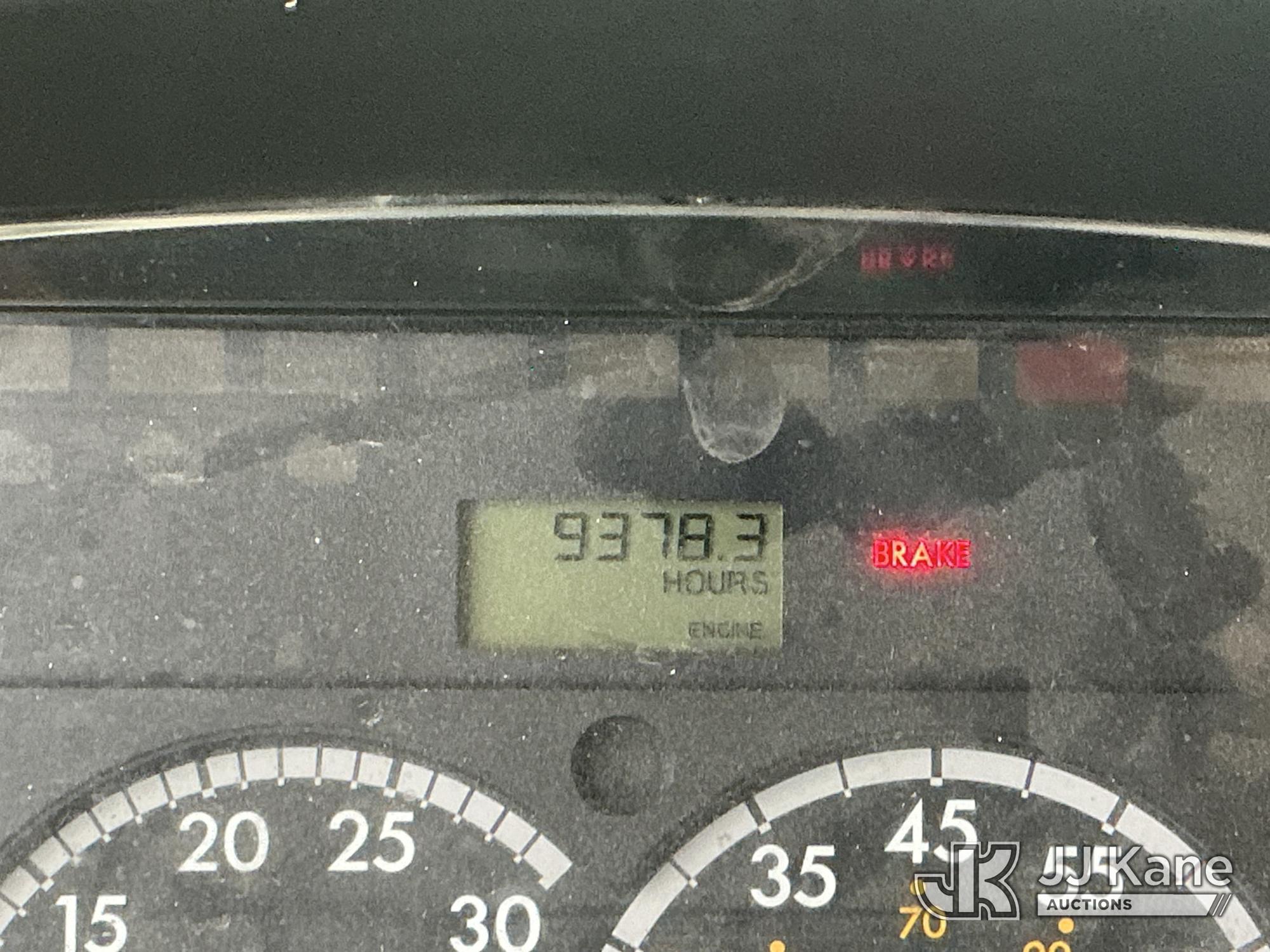 2012 Freightliner M2 112