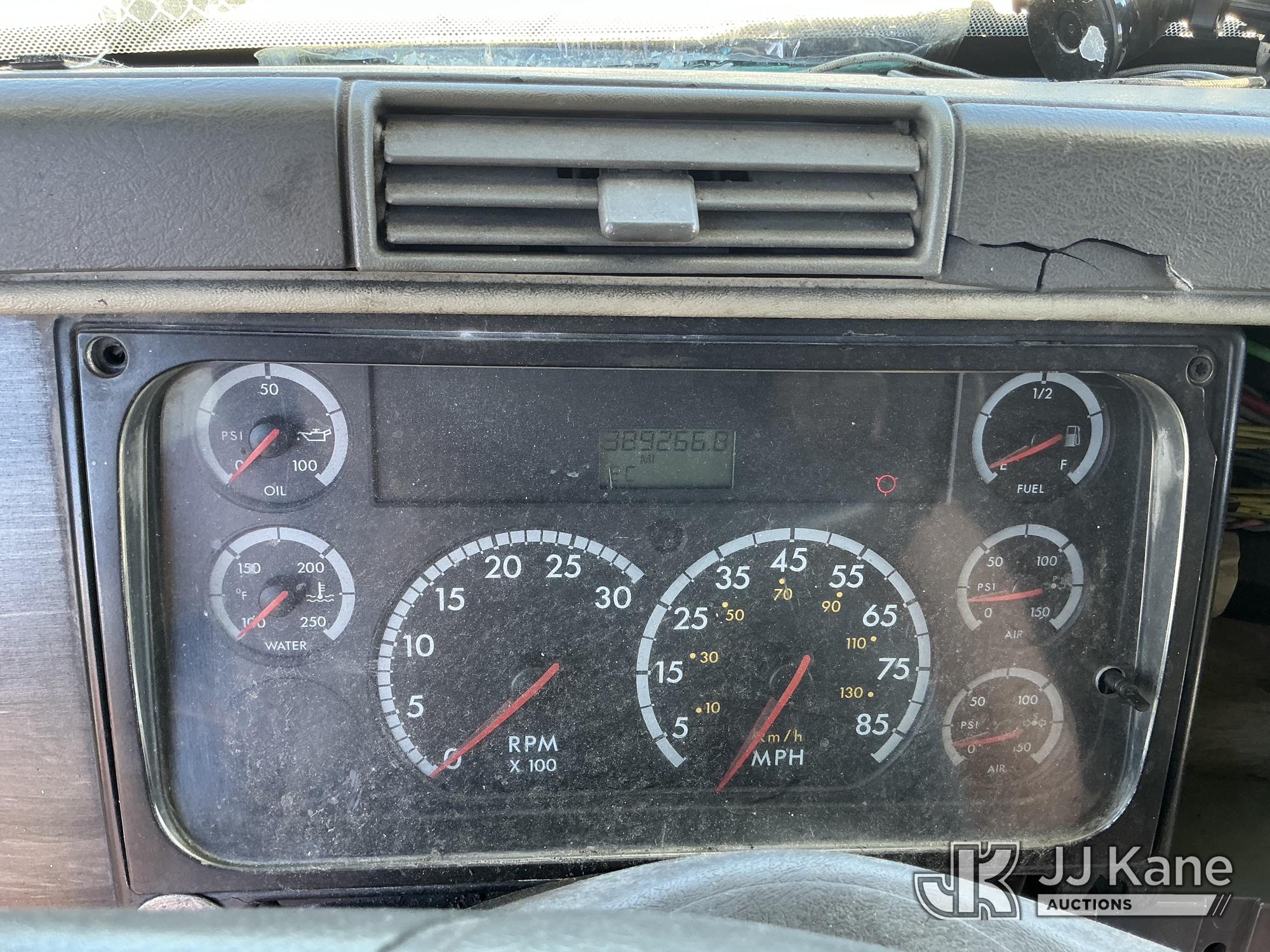 2004 Freightliner COLUMBIA 120
