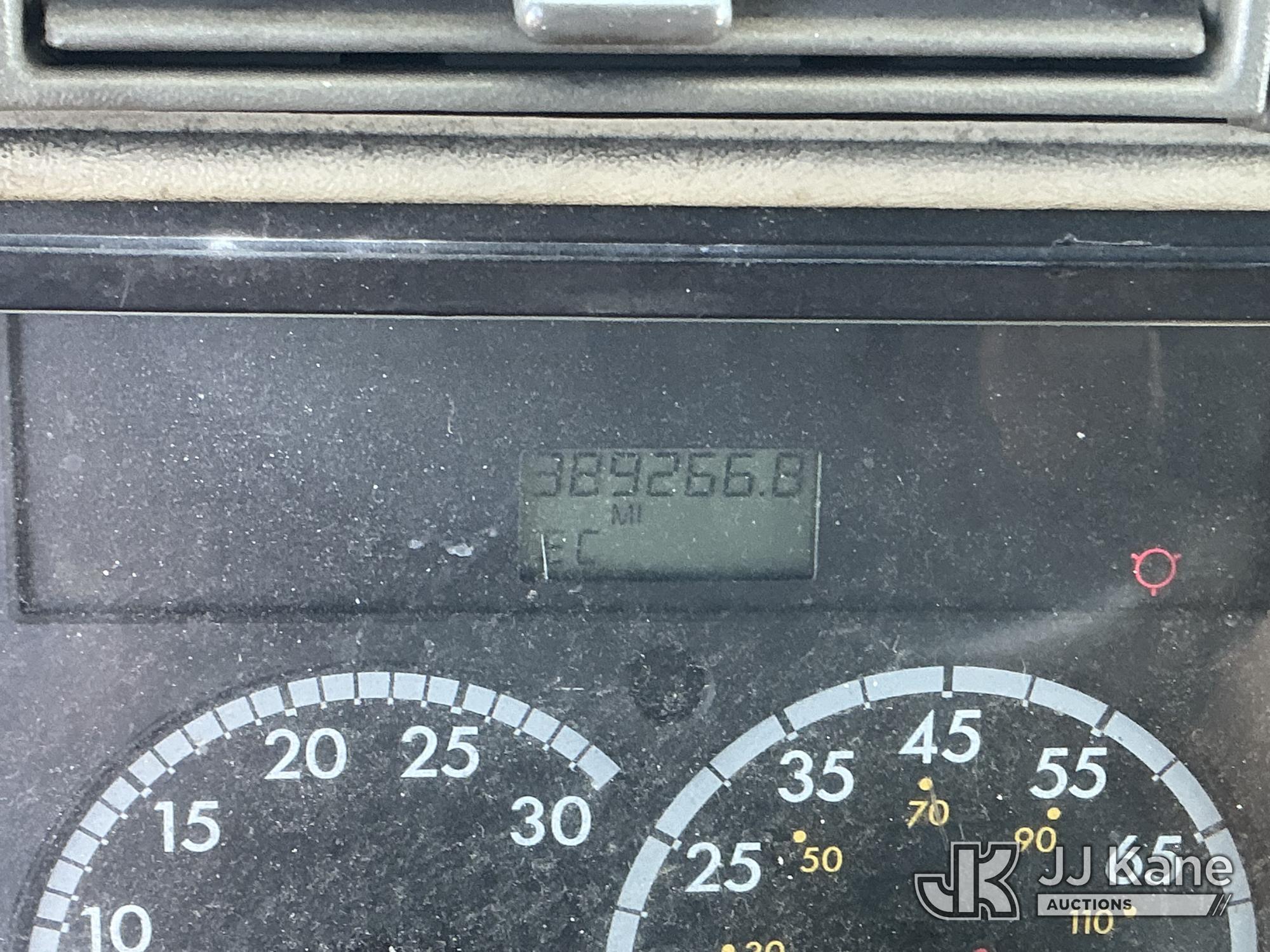 2004 Freightliner COLUMBIA 120