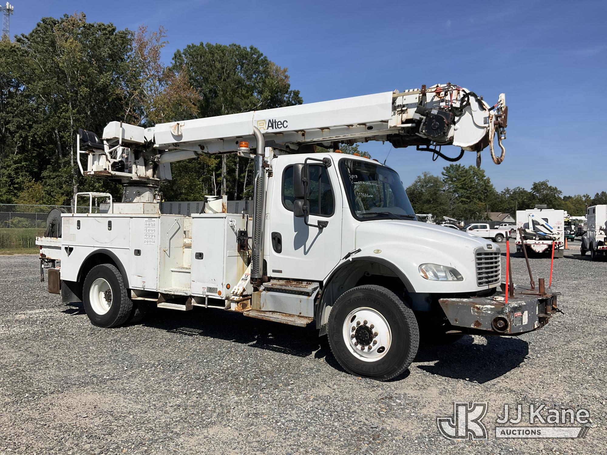 2013 Freightliner M2 106