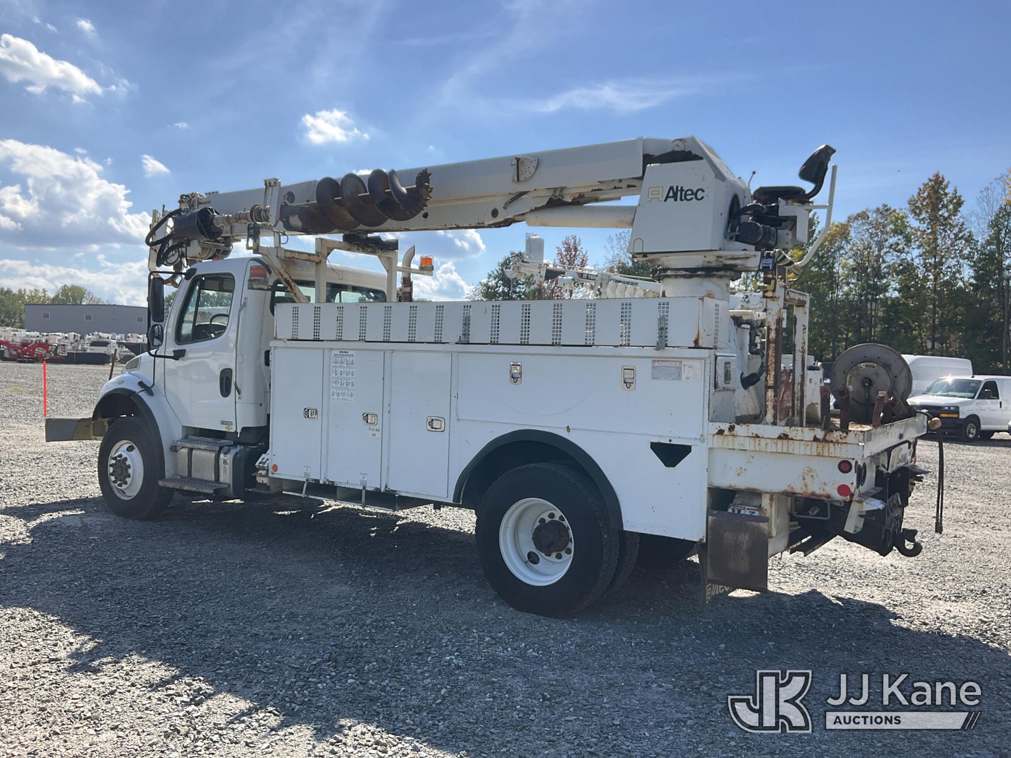 2013 Freightliner M2 106