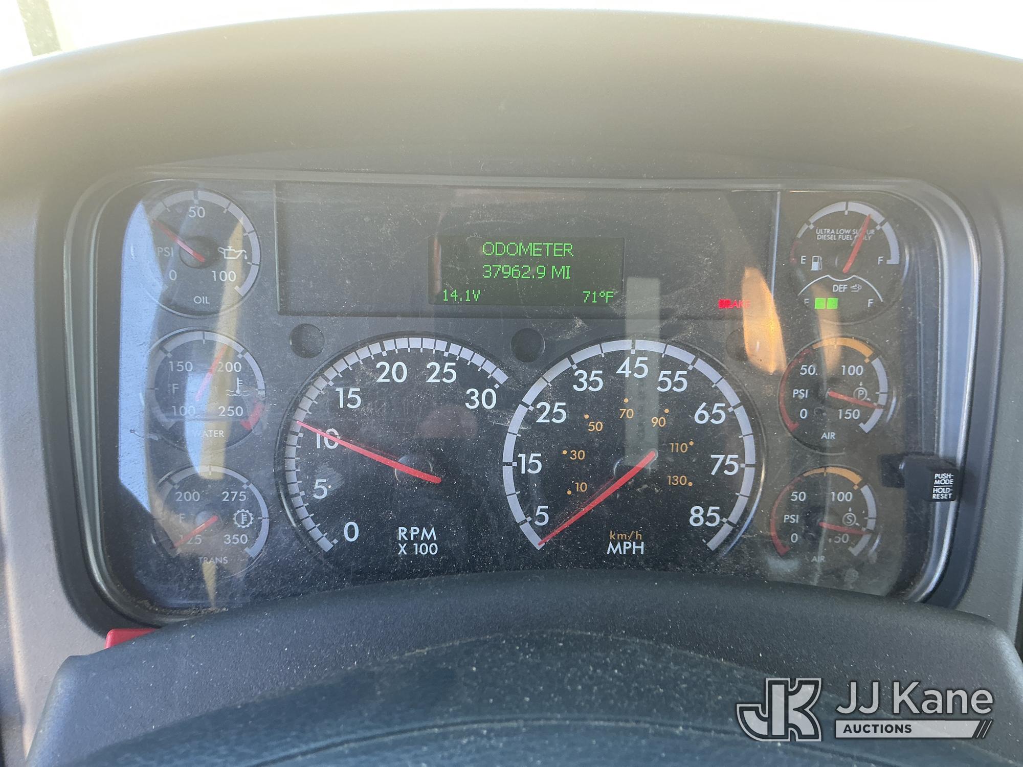2019 Freightliner M2