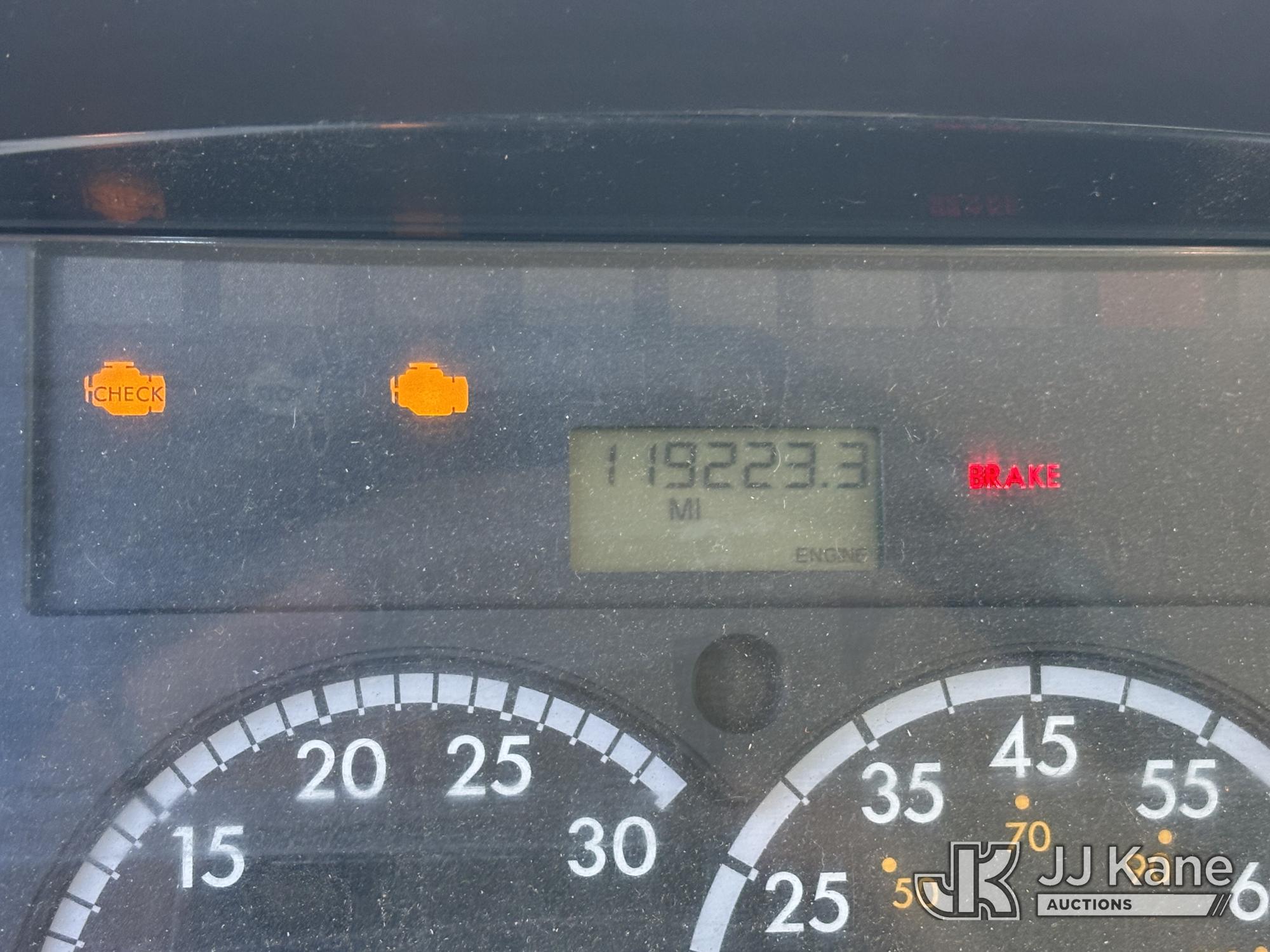 2014 Freightliner M2 106
