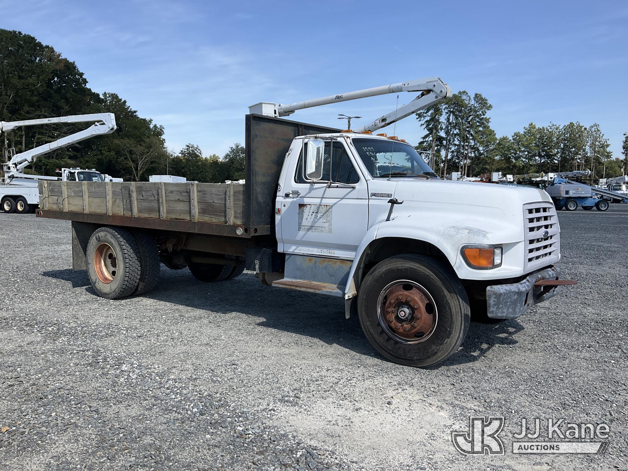 1999 Ford F800