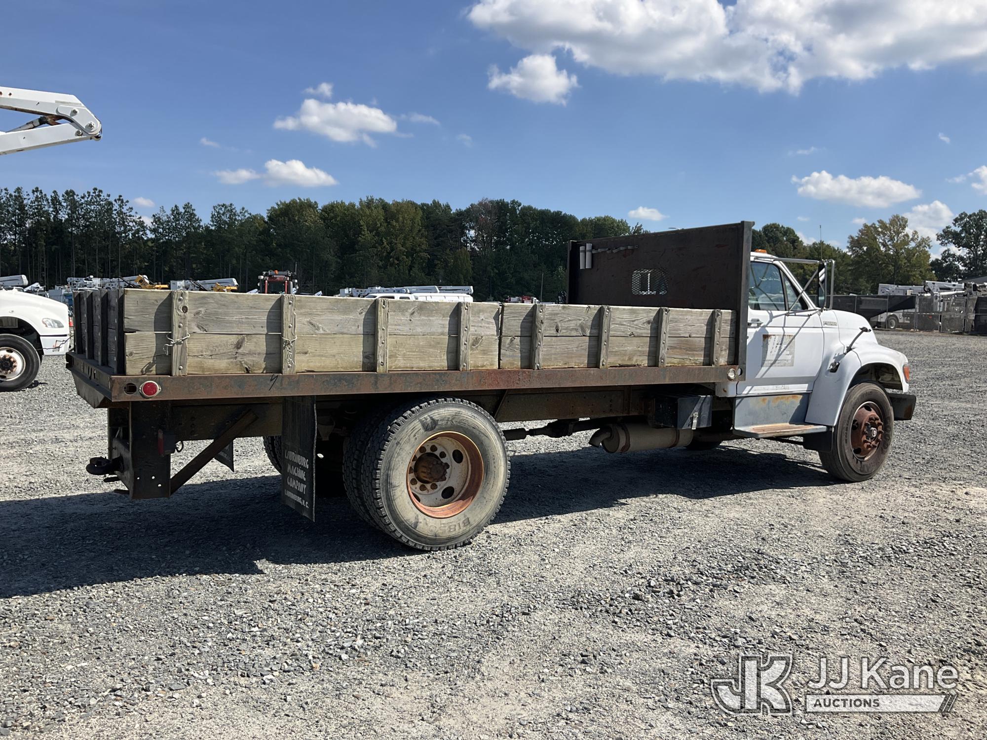1999 Ford F800