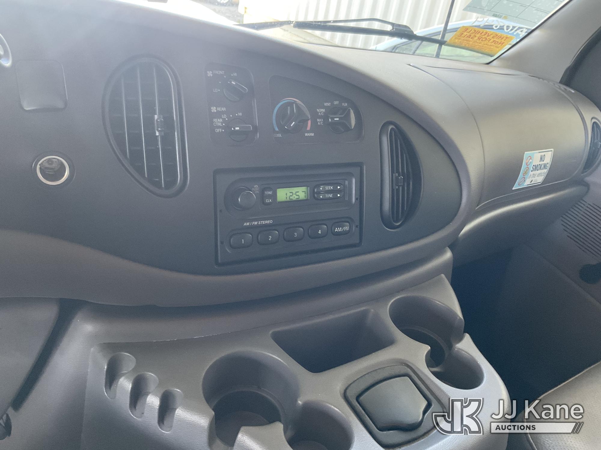 2002 Ford ECONOLINE
