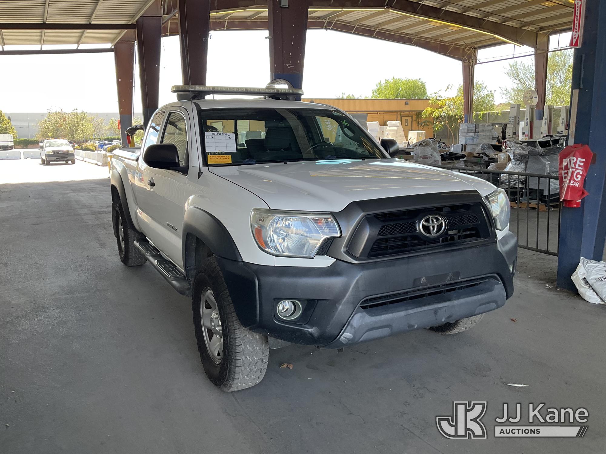 2015 Toyota TACOMA