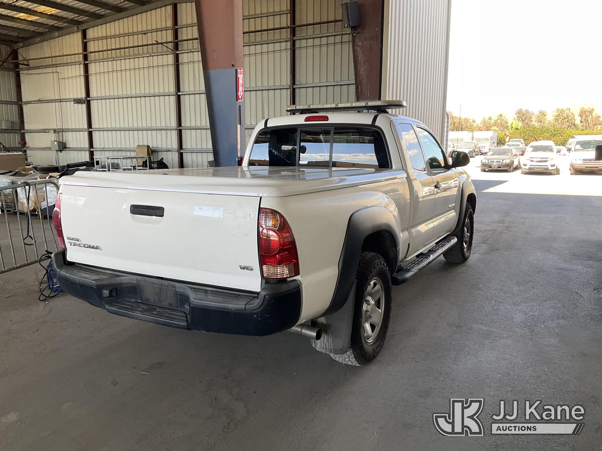2015 Toyota TACOMA