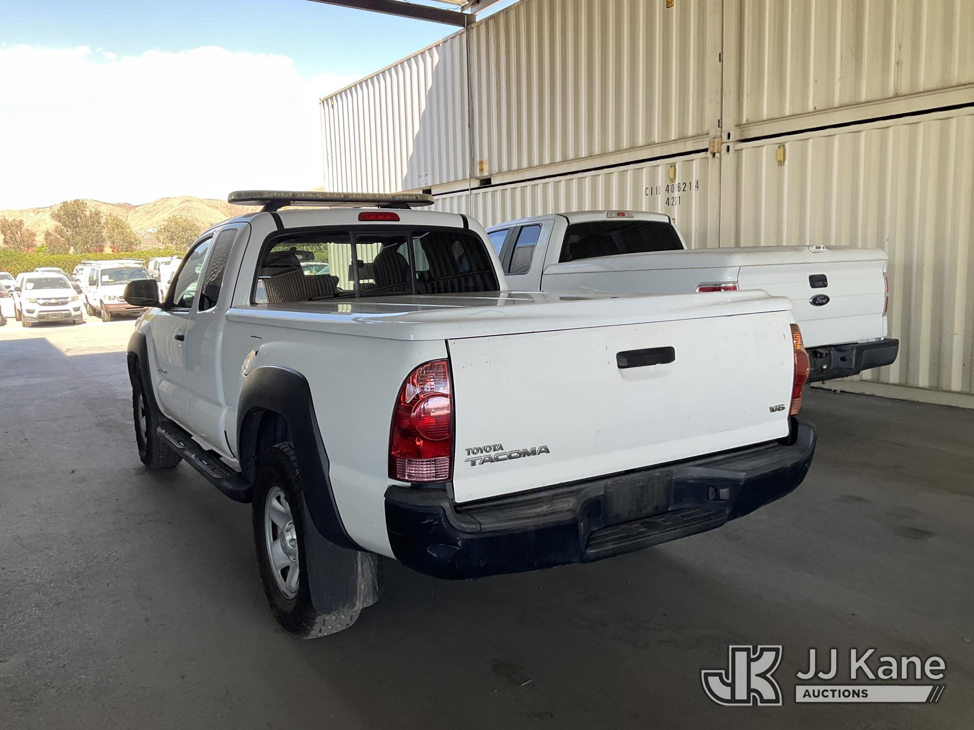 2015 Toyota TACOMA