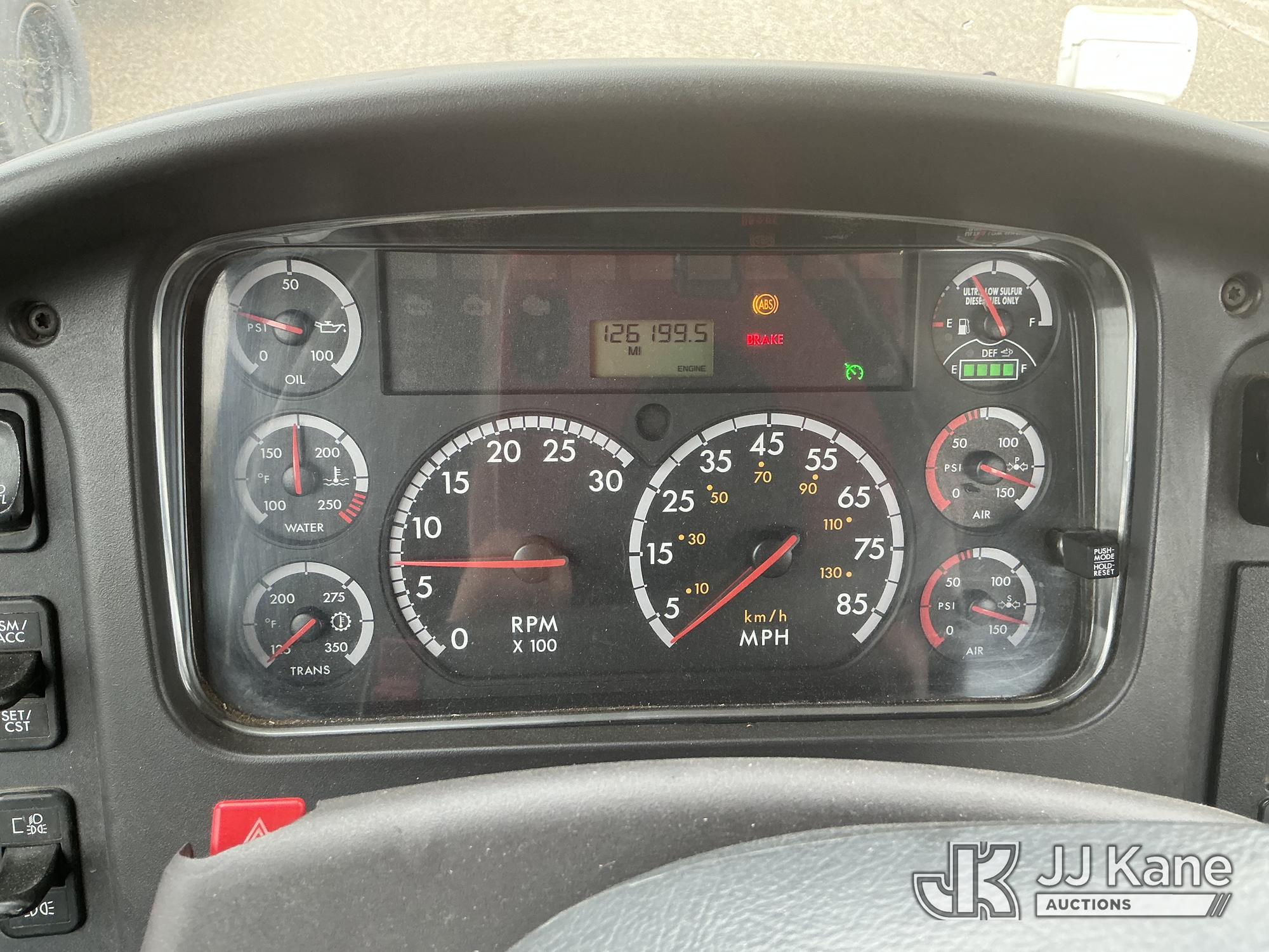 2014 Freightliner M2 106