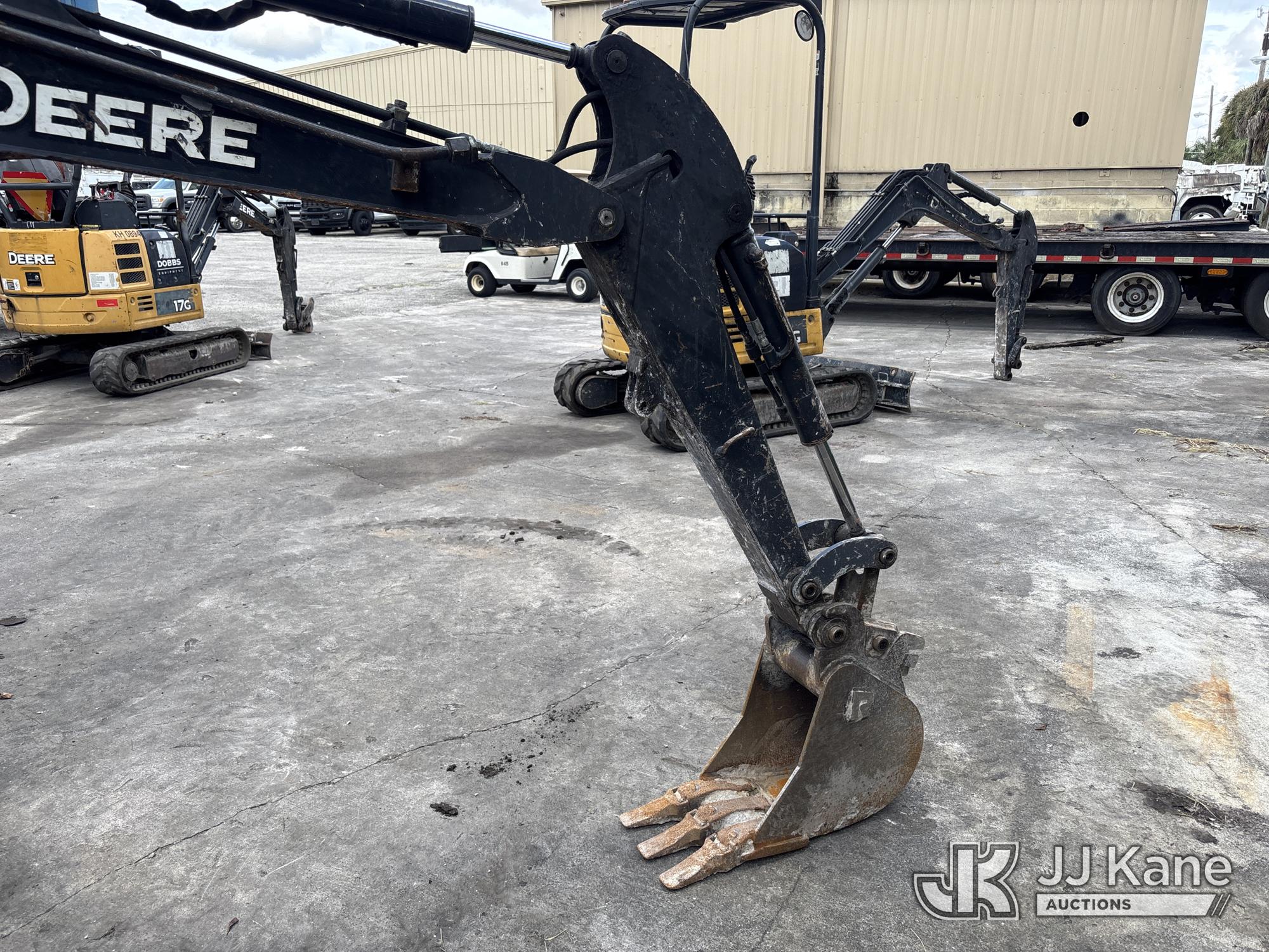 2017 John Deere 17G