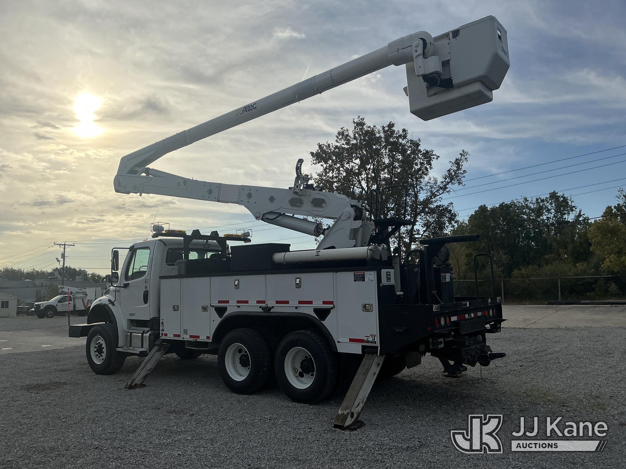 2016 Freightliner M2 106