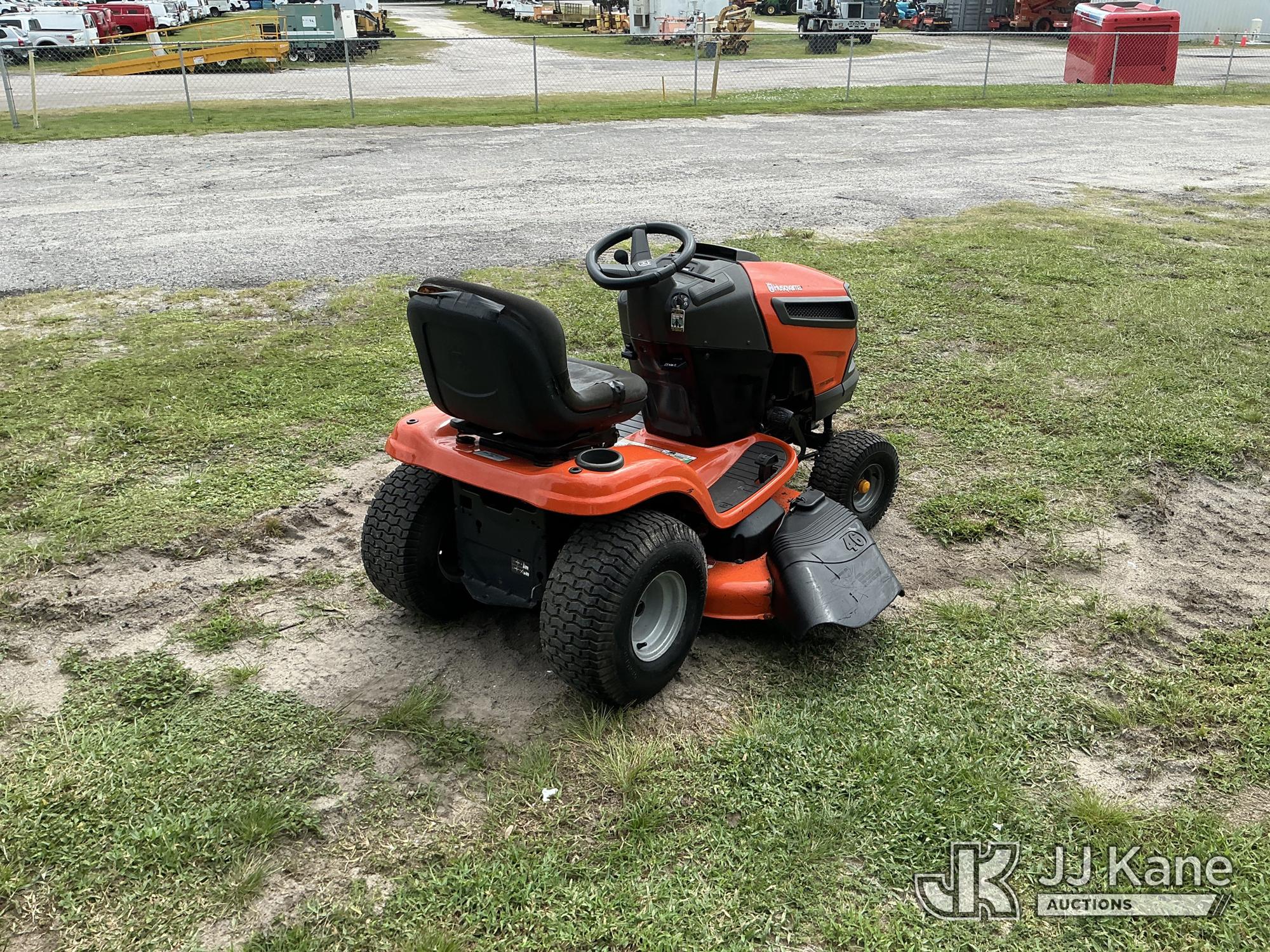 0 Husqvarna YTH22V46