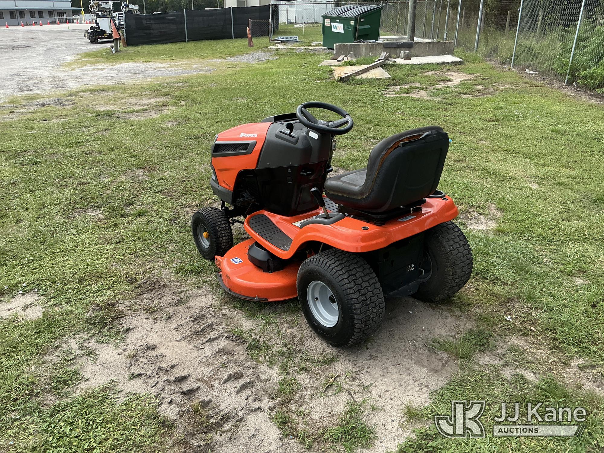 0 Husqvarna YTH22V46