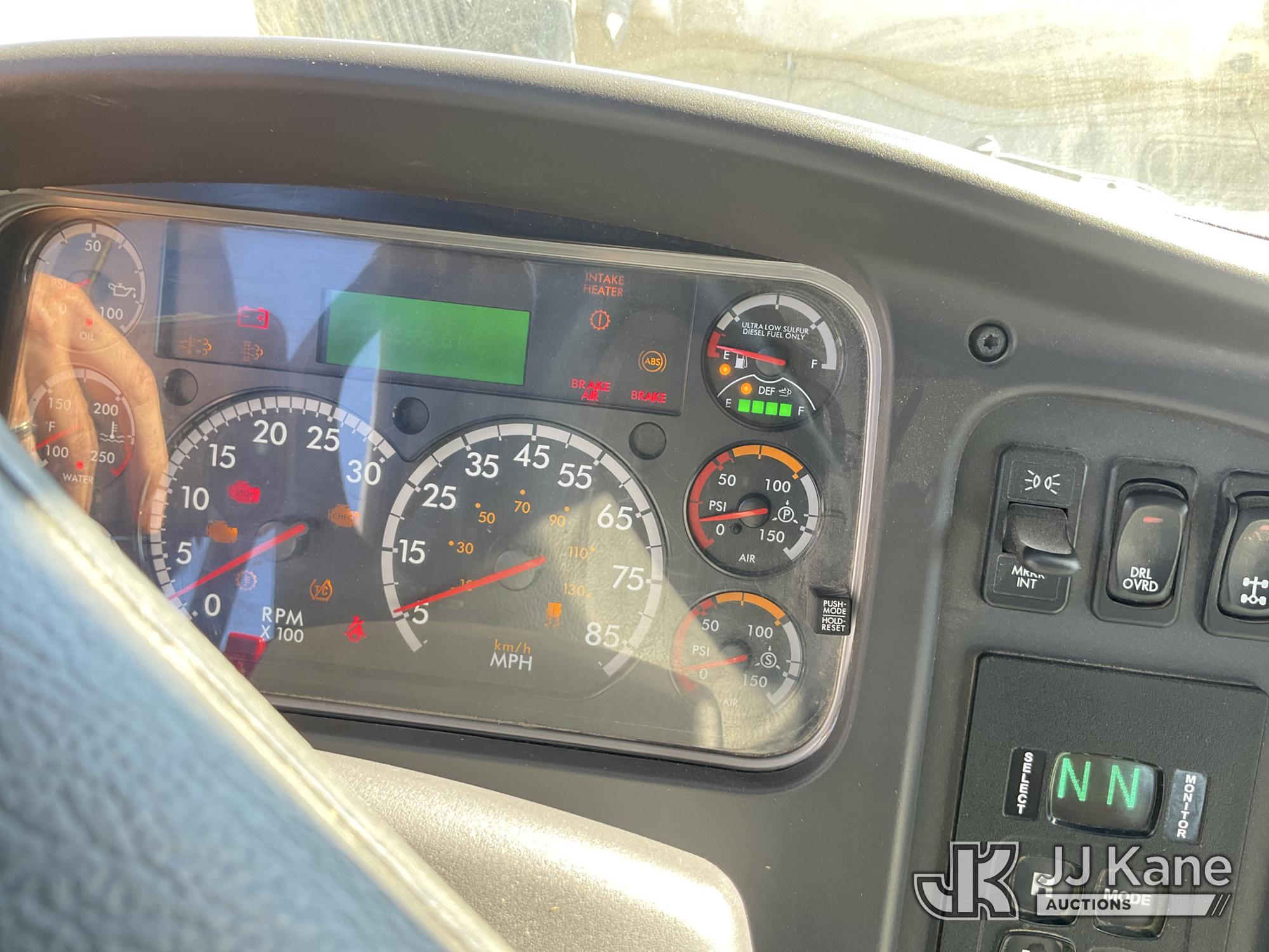2019 Freightliner M2 106