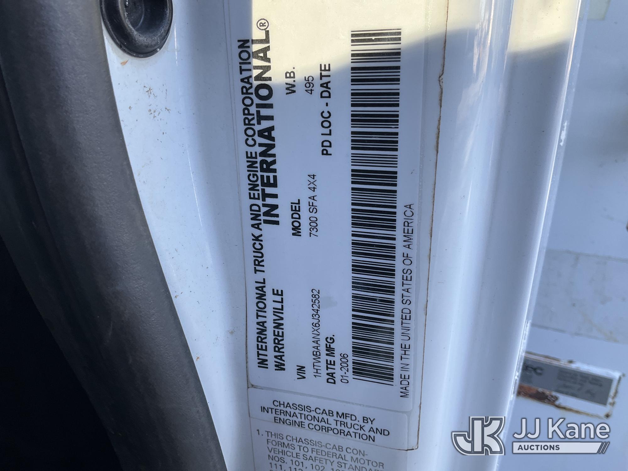 2006 International 7300 4X4