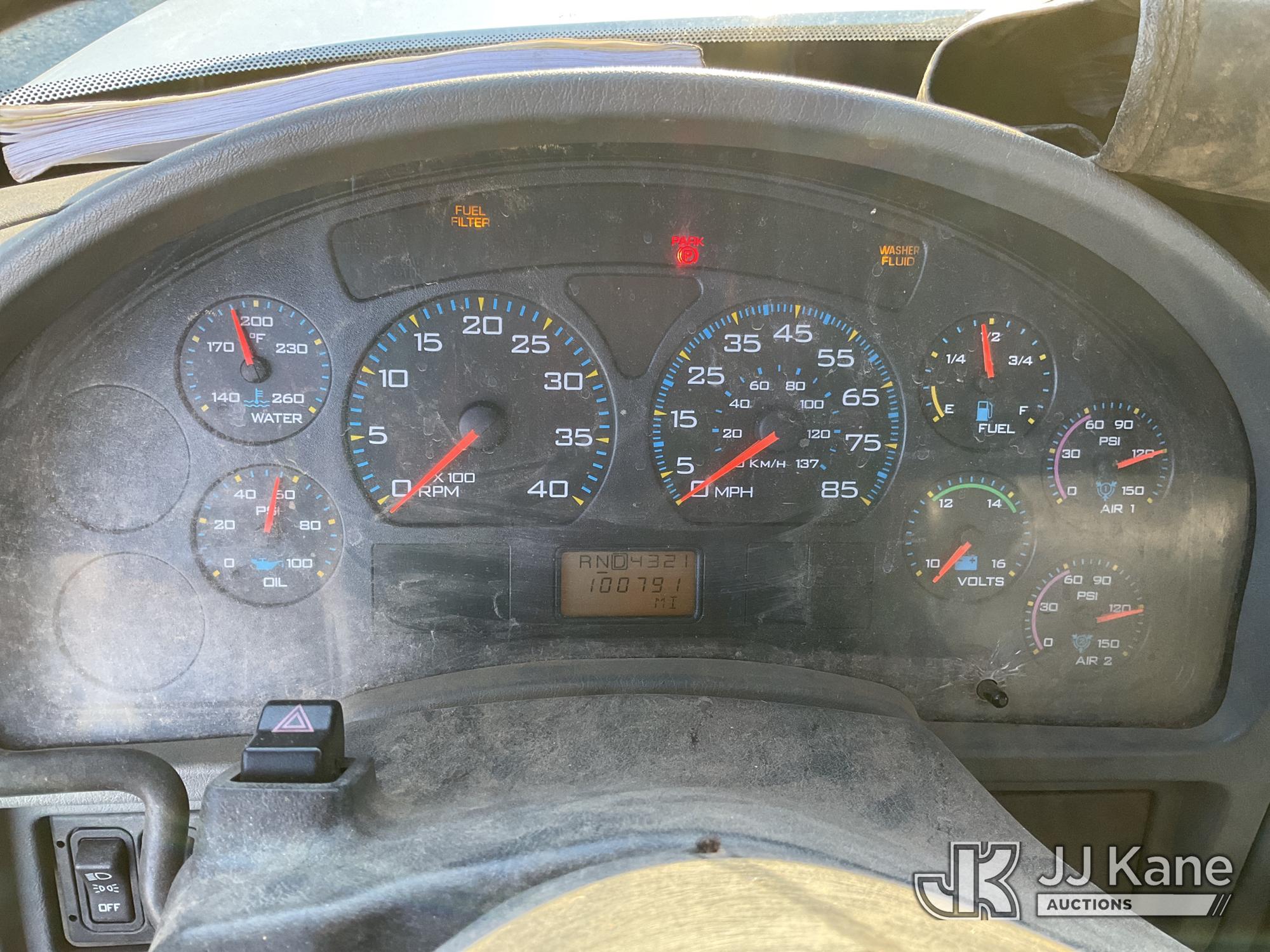 2006 International 7300 4X4