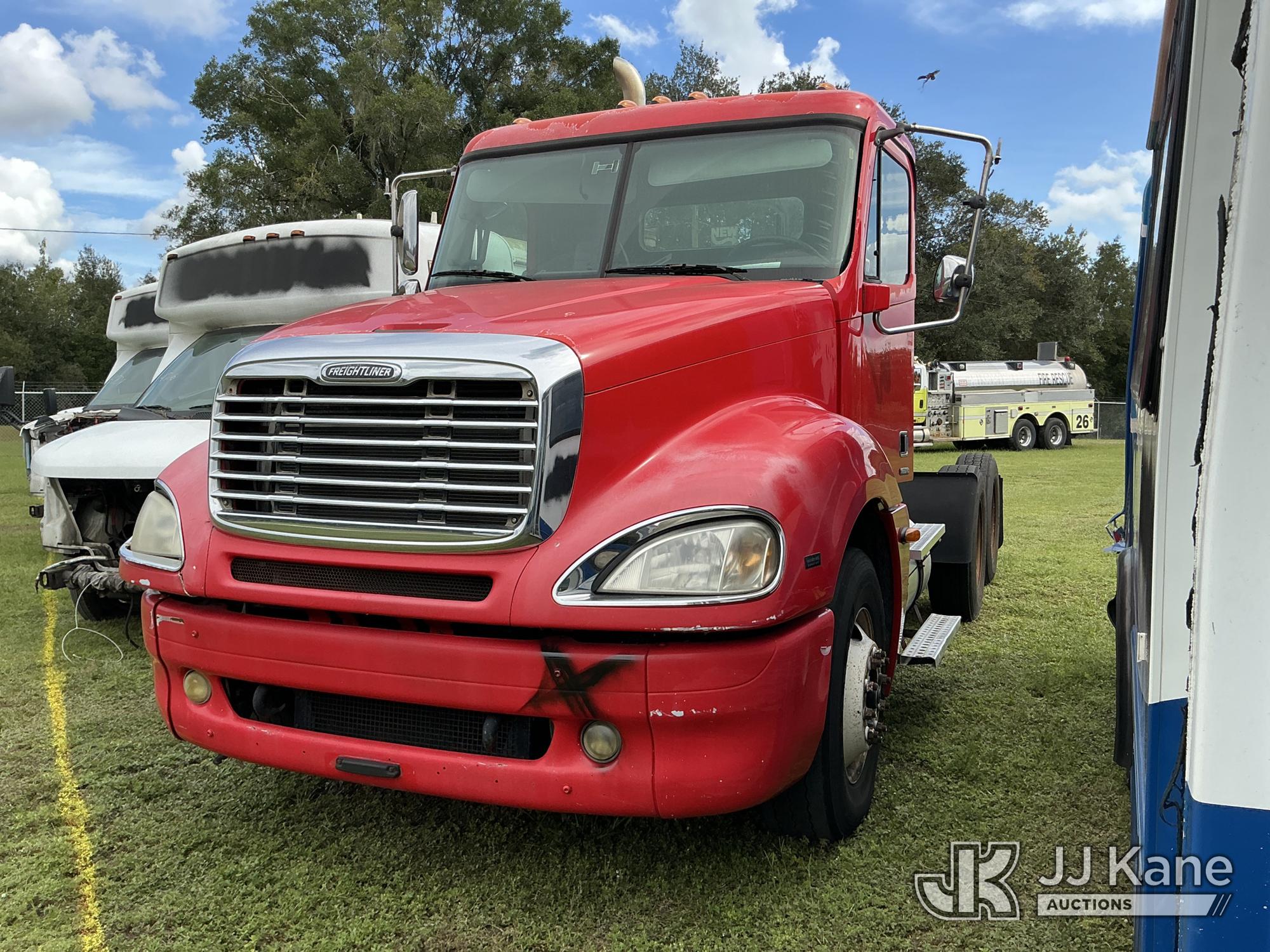 2005 Freightliner COLUMBIA 120