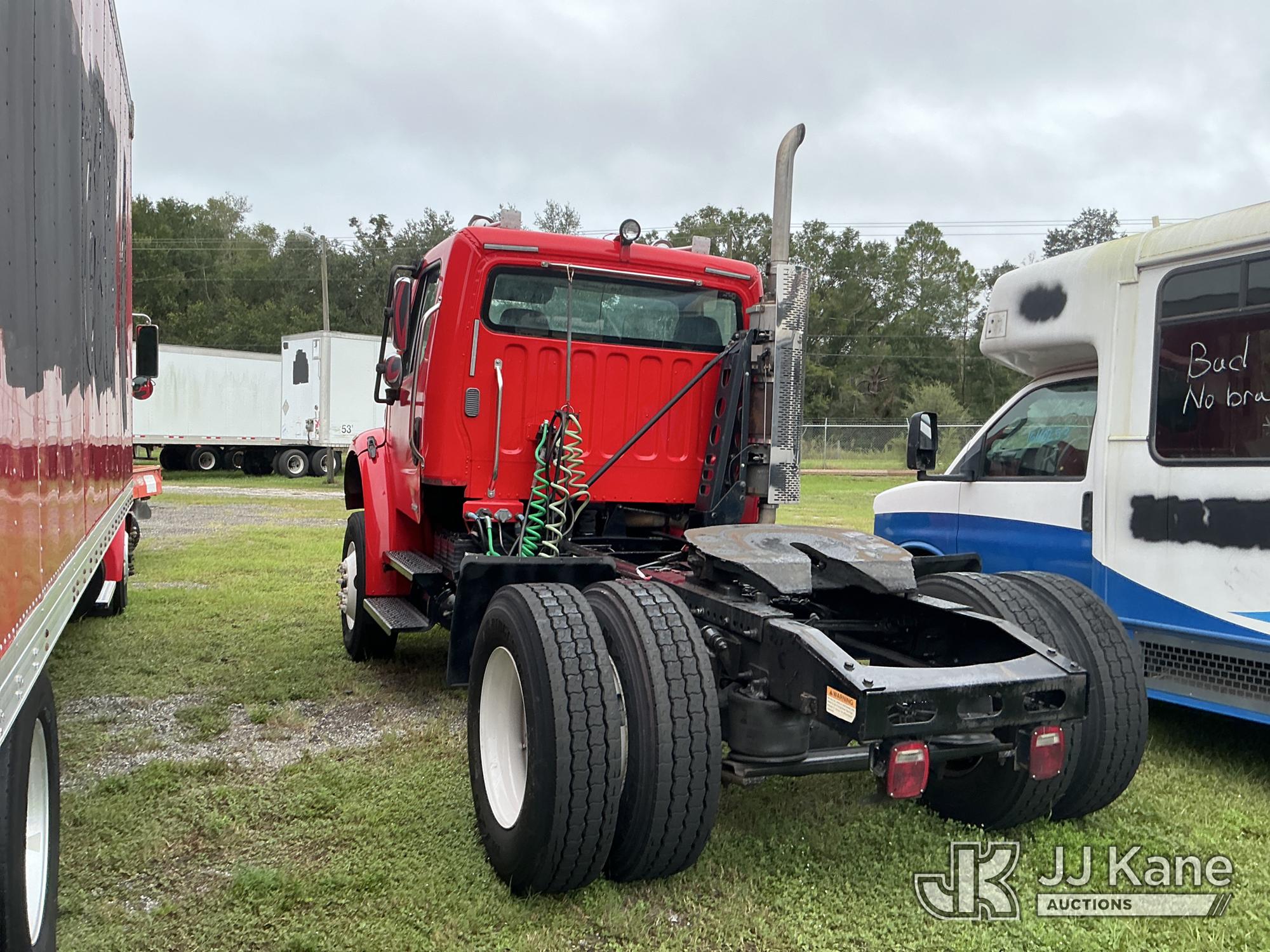 2008 Freightliner M2 106