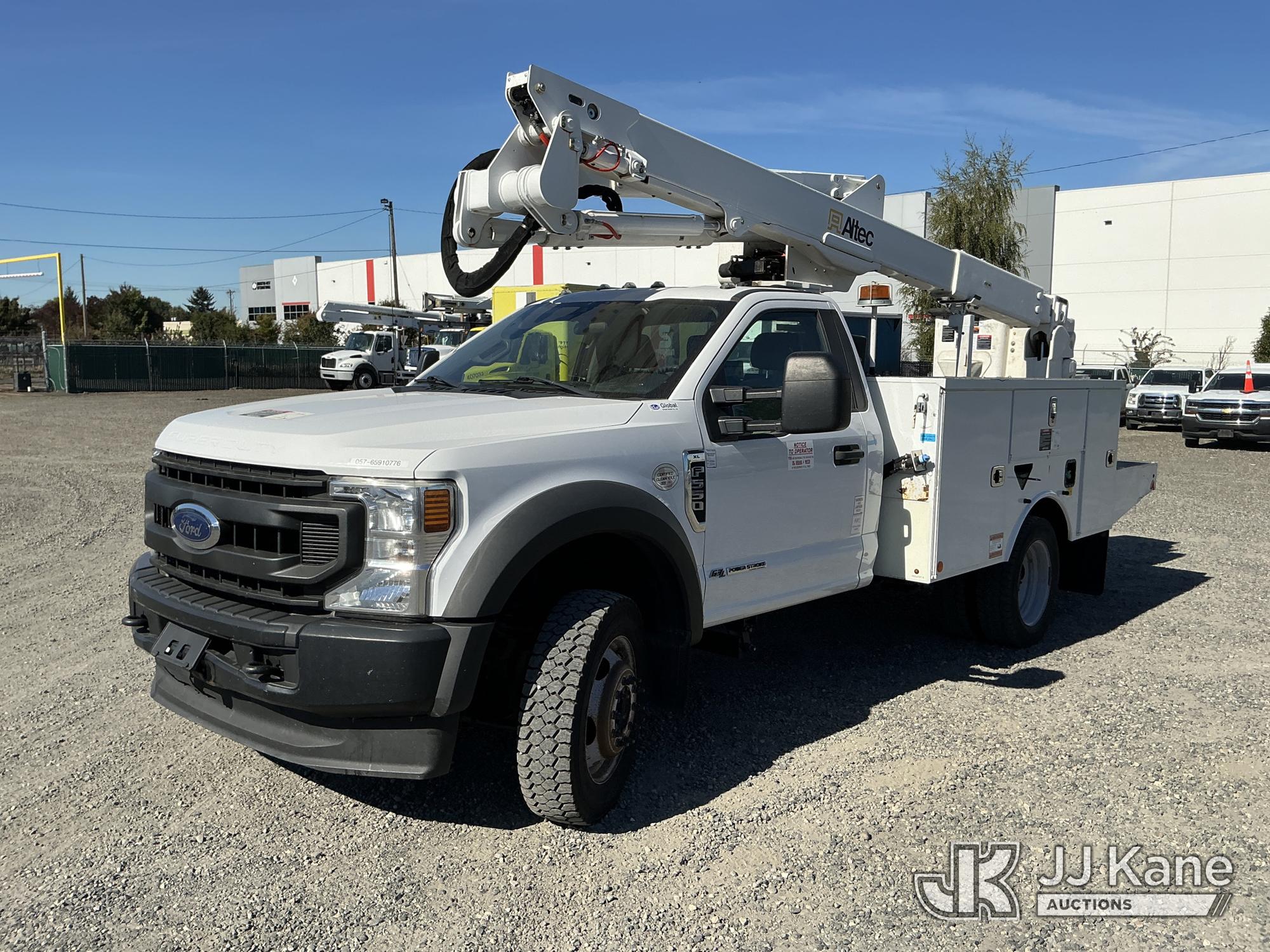 Altec AT40G Articulating & Telescopic Bucket Truck On 2020 Ford F-550 (1649286)