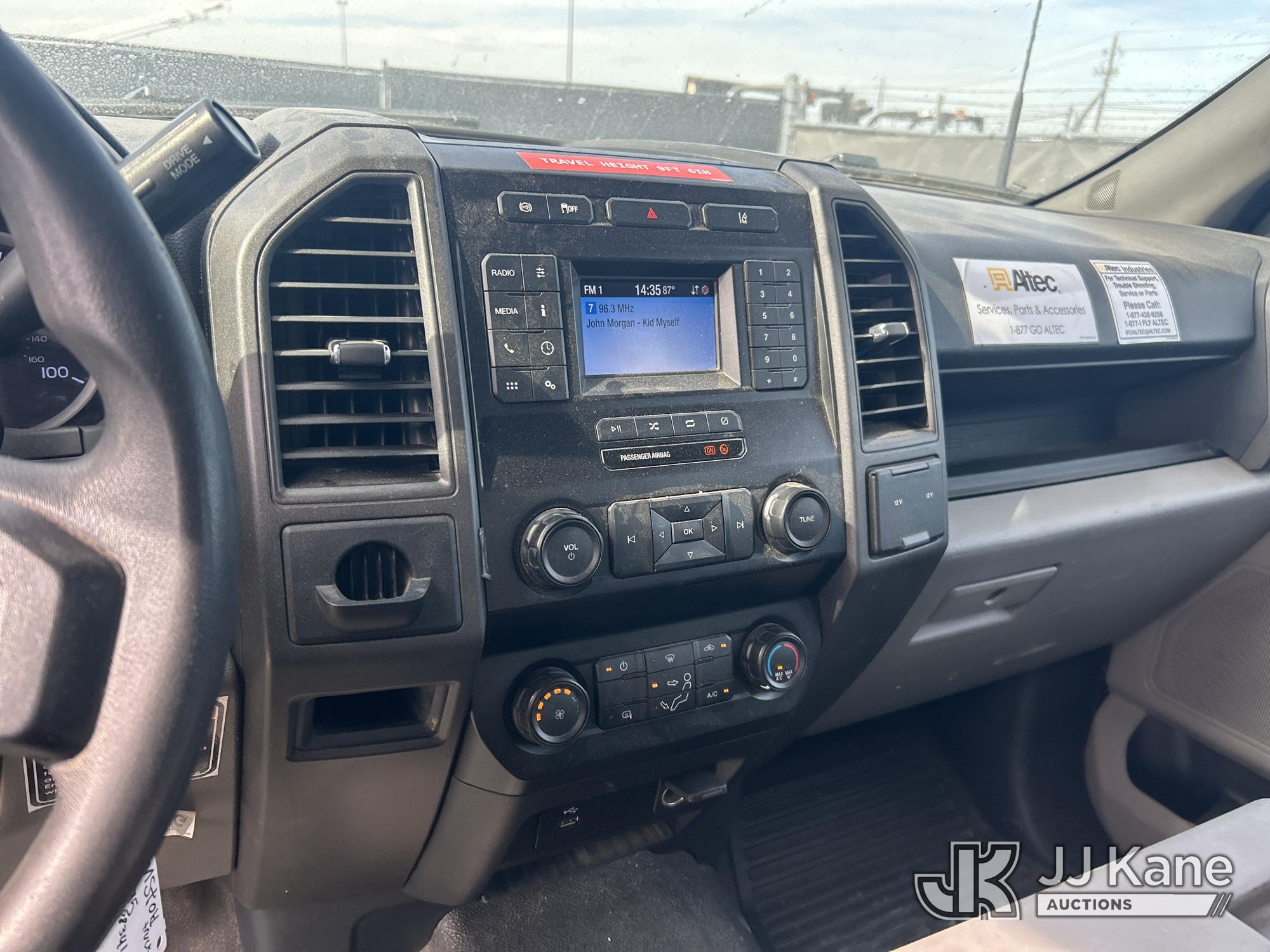 2022 Ford F550
