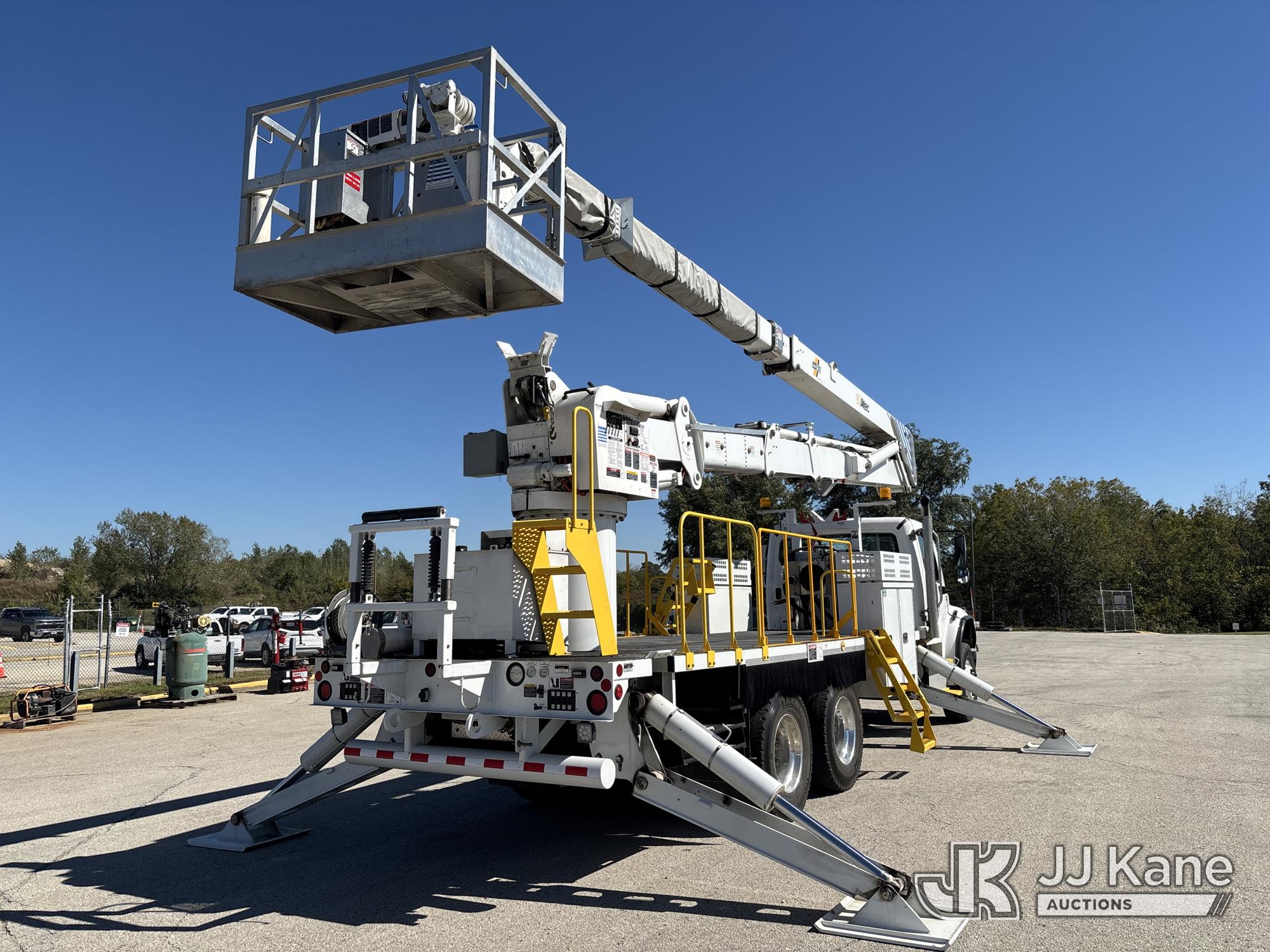 2015 Freightliner M2 106 HYD. AWD
