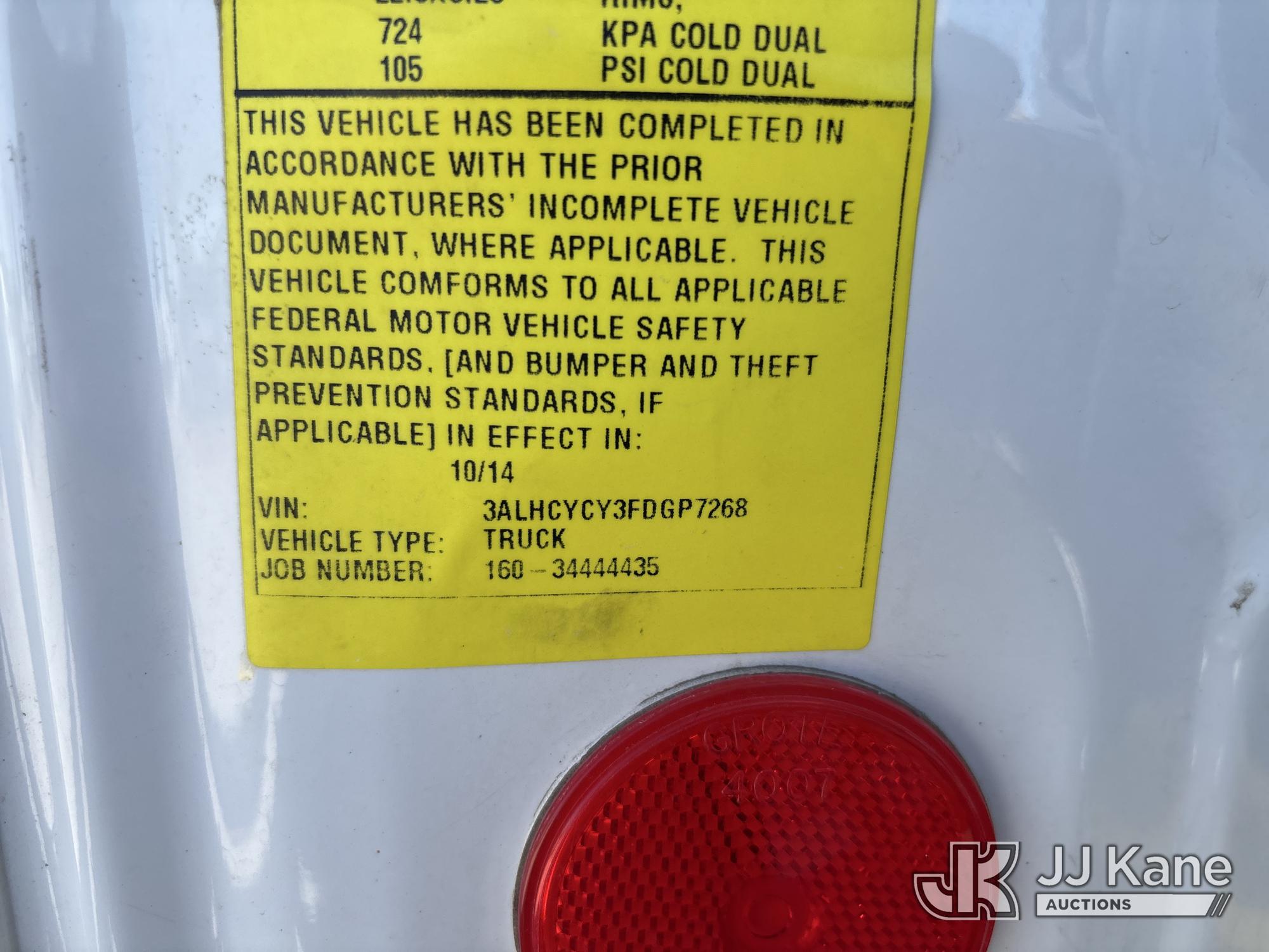 2015 Freightliner M2 106 HYD. AWD