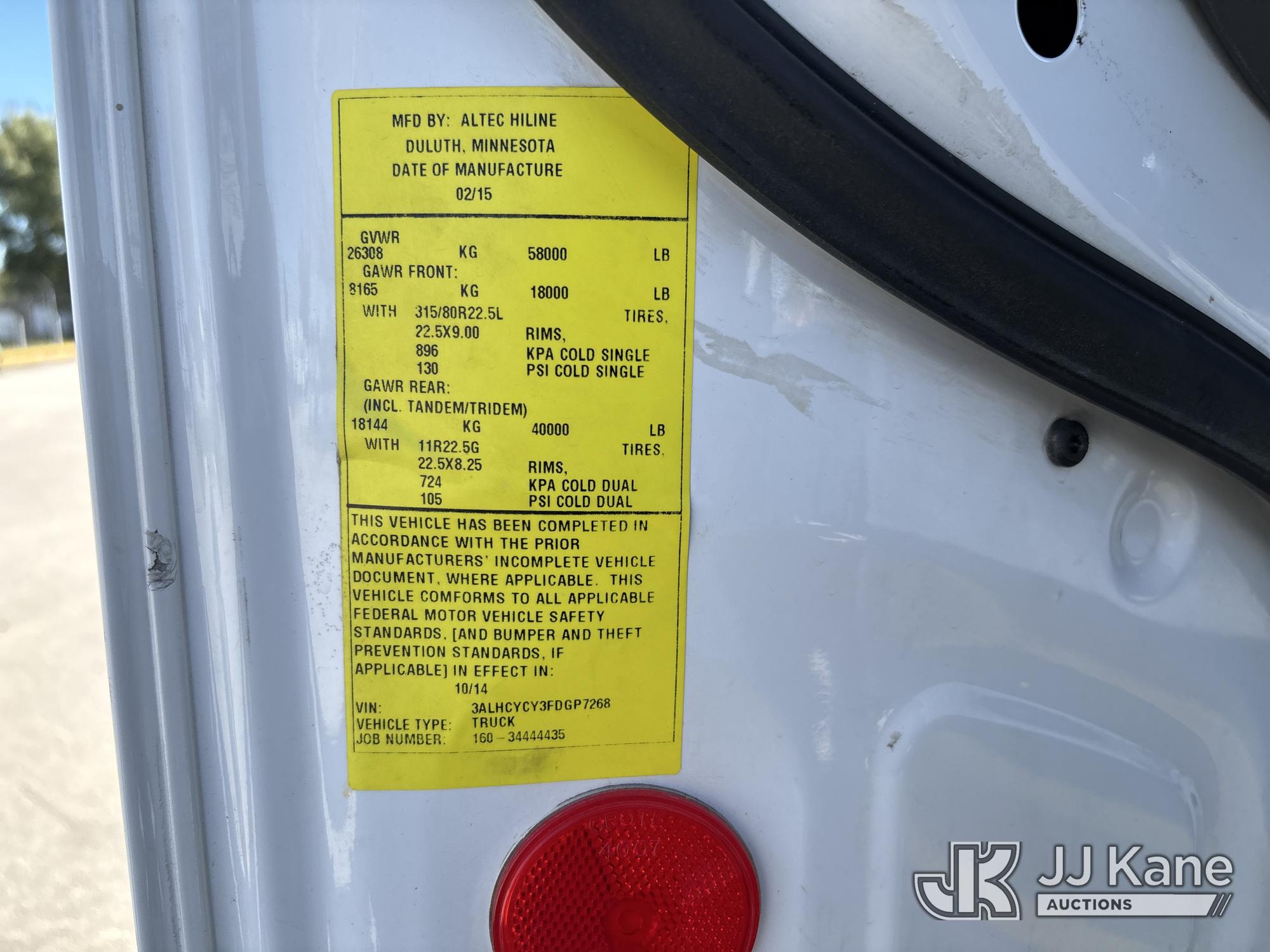 2015 Freightliner M2 106 HYD. AWD