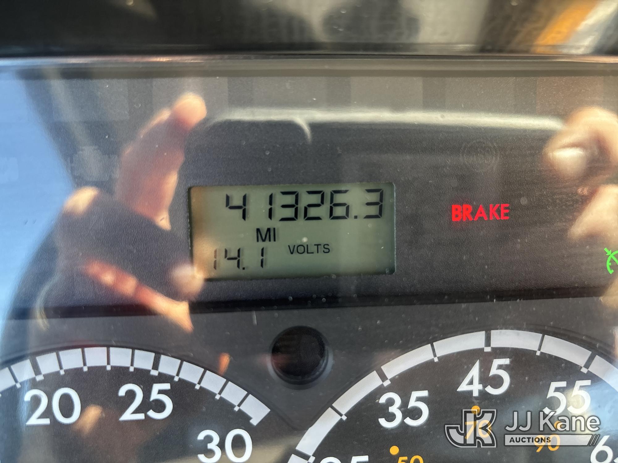 2015 Freightliner M2 106 HYD. AWD