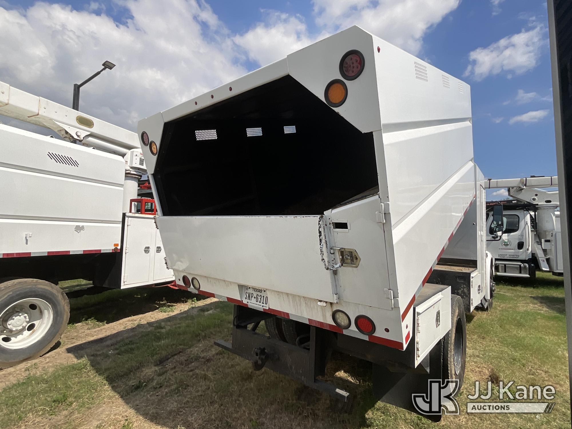 2011 Freightliner M2 106