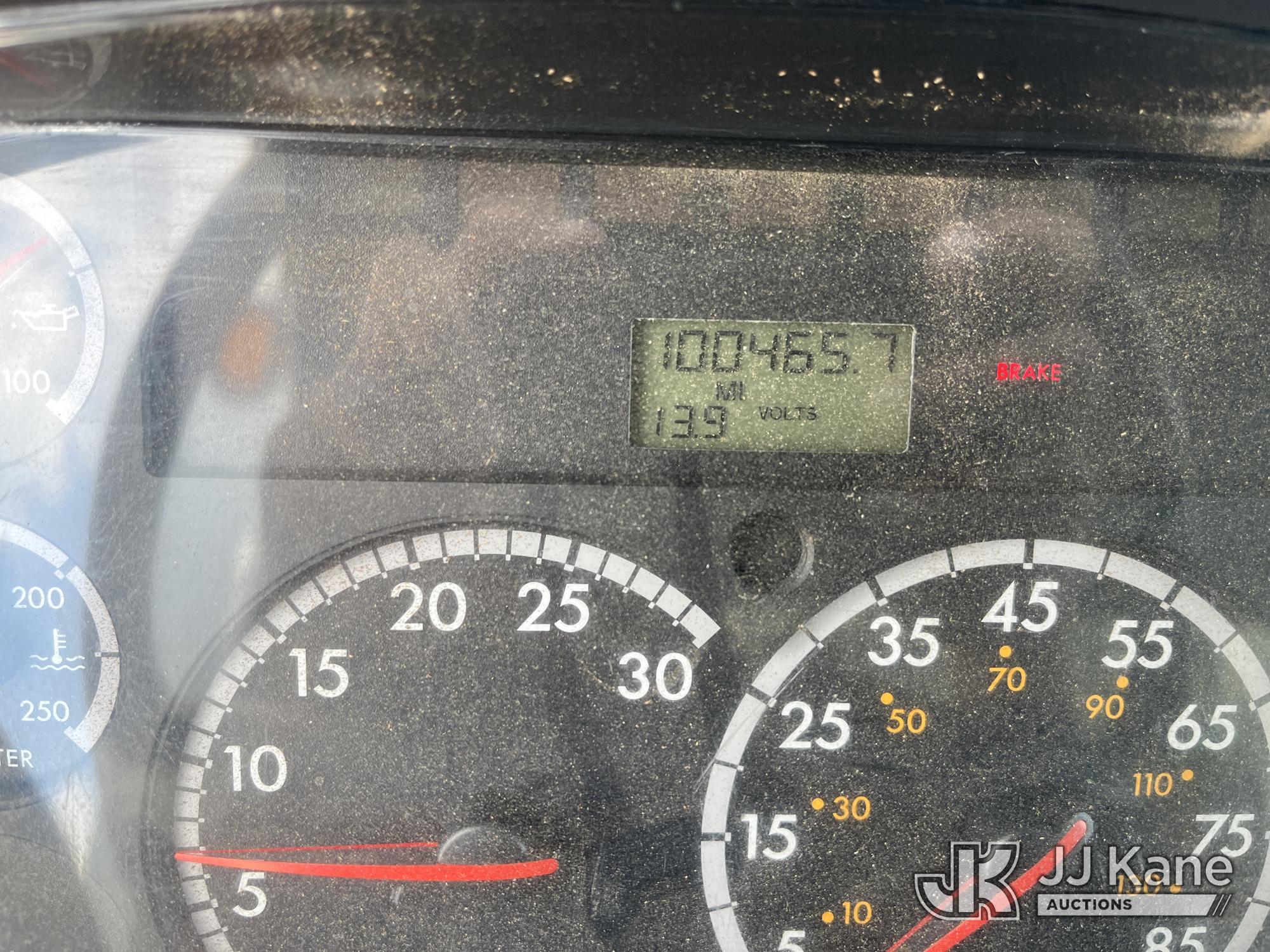 2011 Freightliner M2 106
