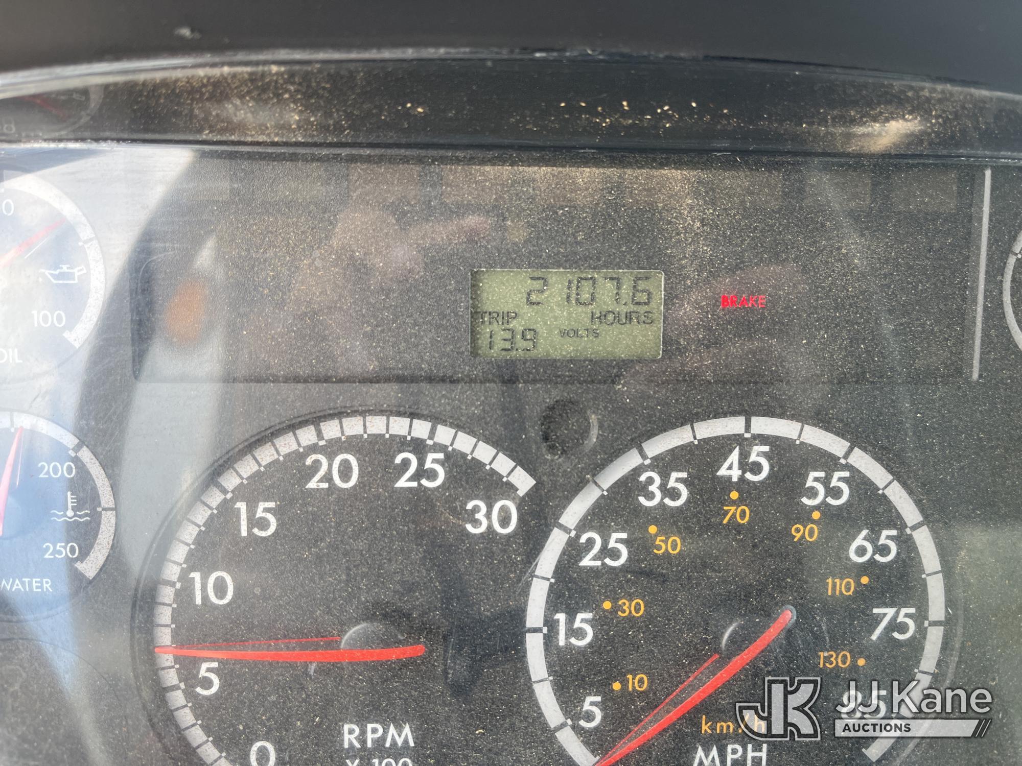 2011 Freightliner M2 106