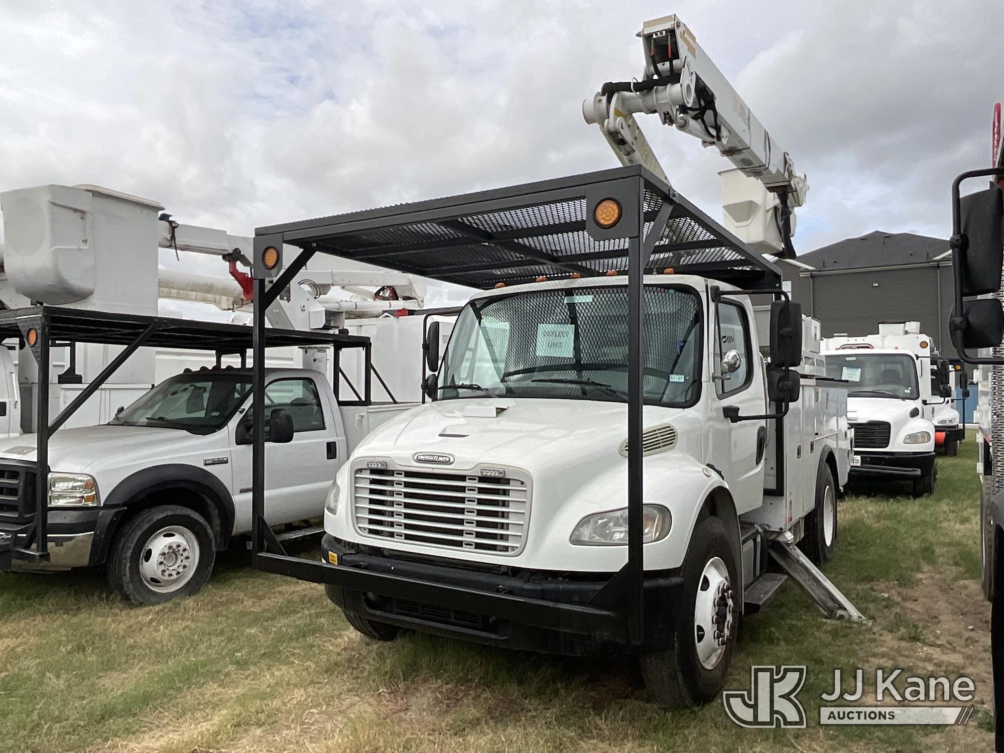 Altec AT40M Bucket On 2013 Freightliner M2 106 Service Truck (1649510)