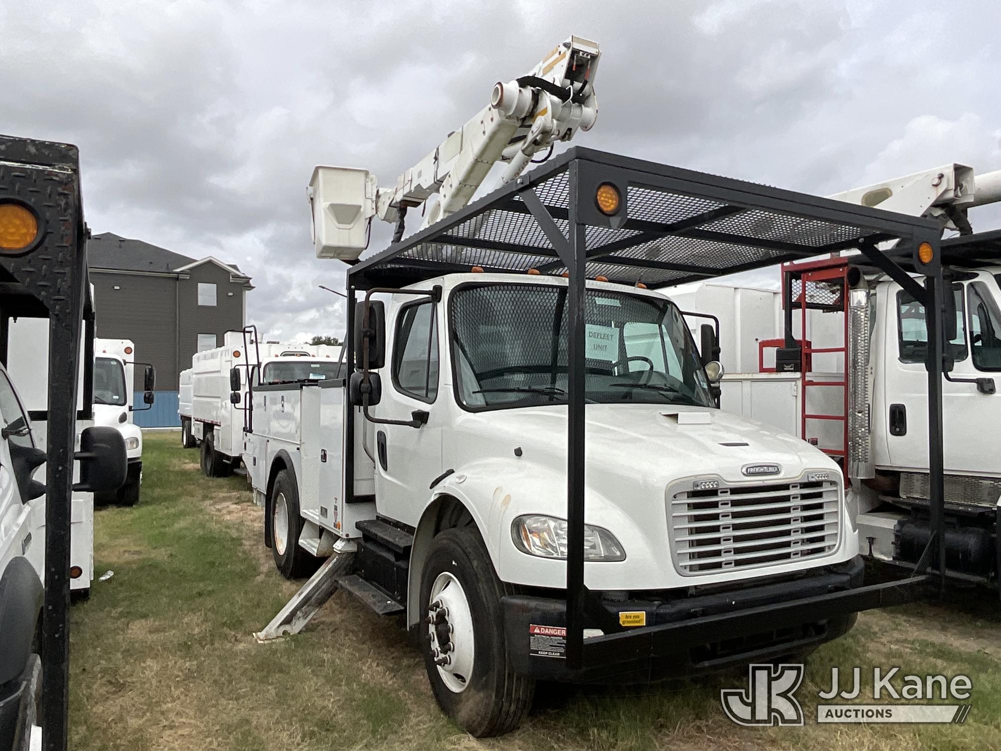 2013 Freightliner M2 106