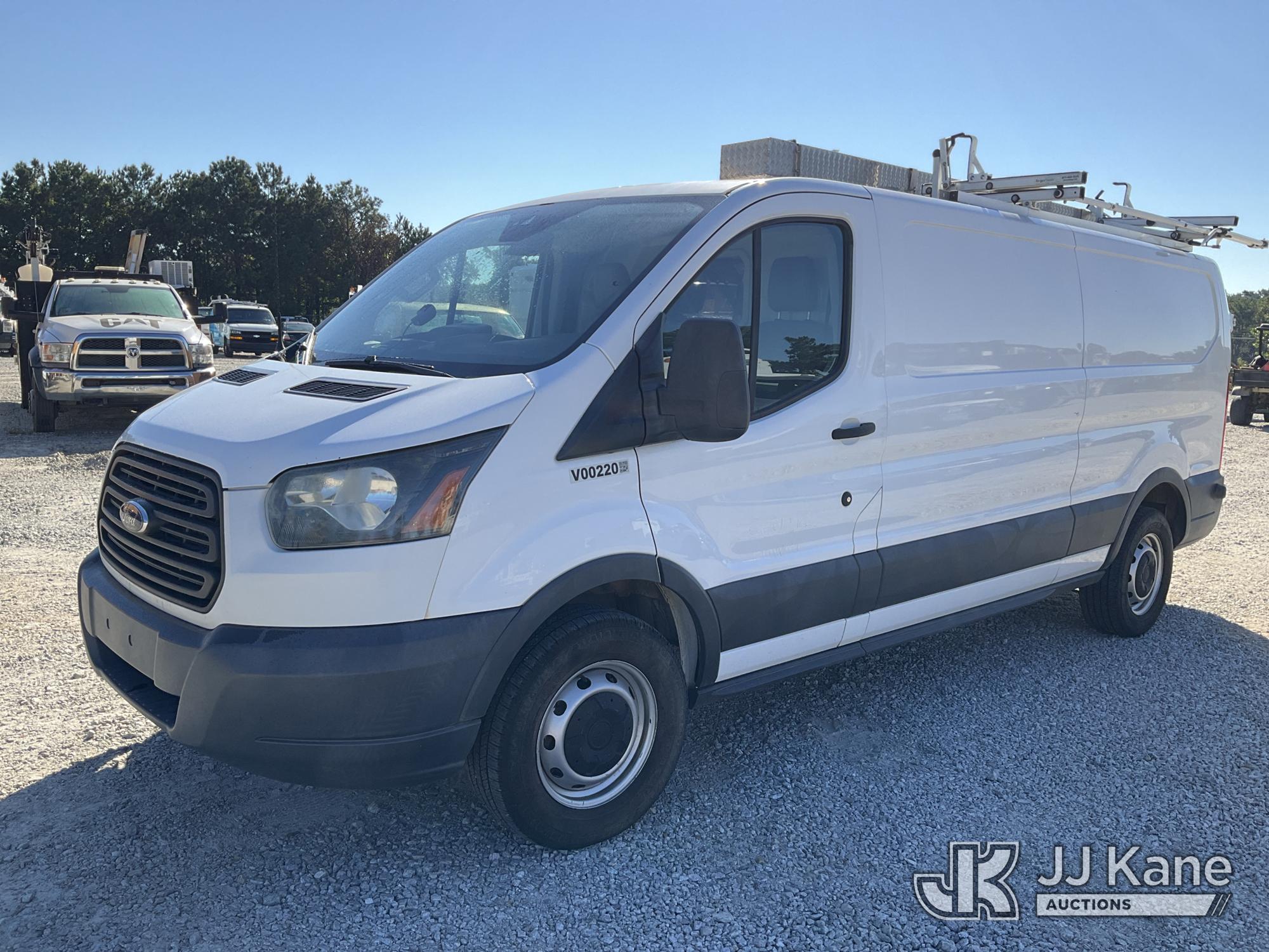 Photo of 2017 Ford Transit 350