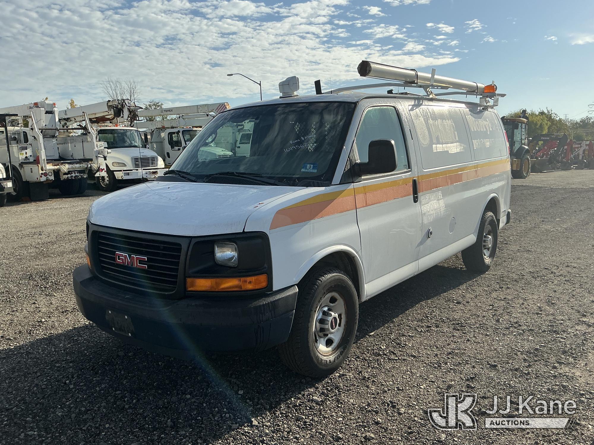 Photo of 2013 GMC Savana G3500