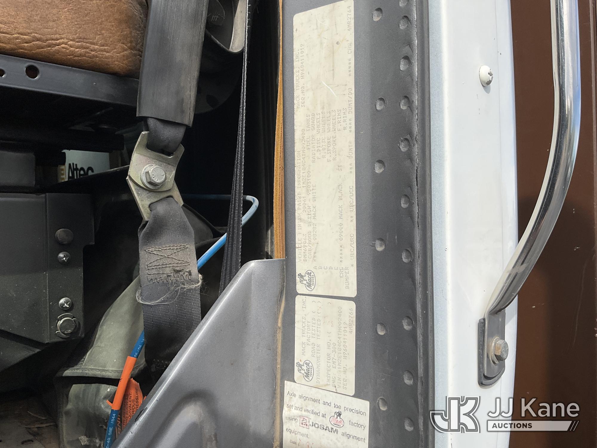 1996 Mack DMM600