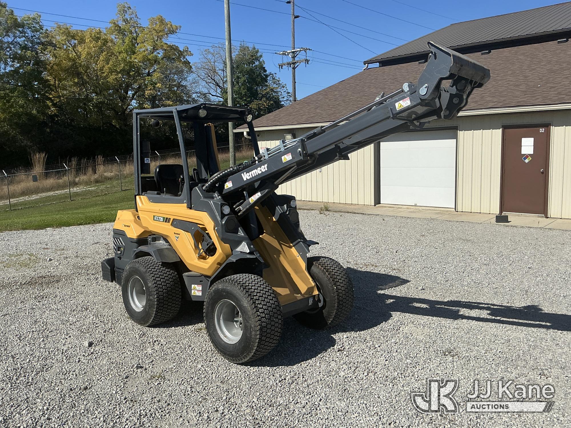 0 Vermeer ATX720