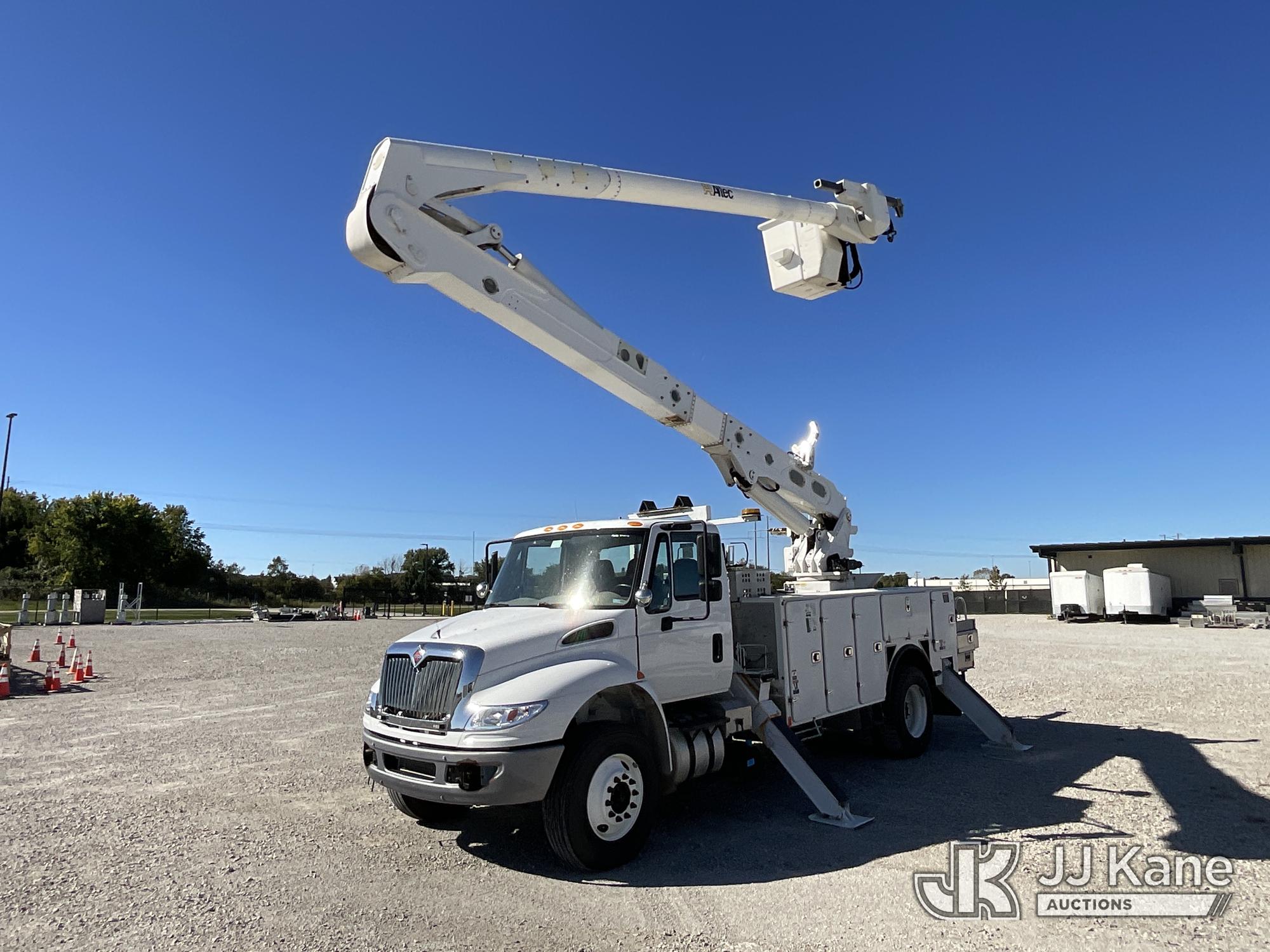 Photo of 2016 International DuraStar 4400