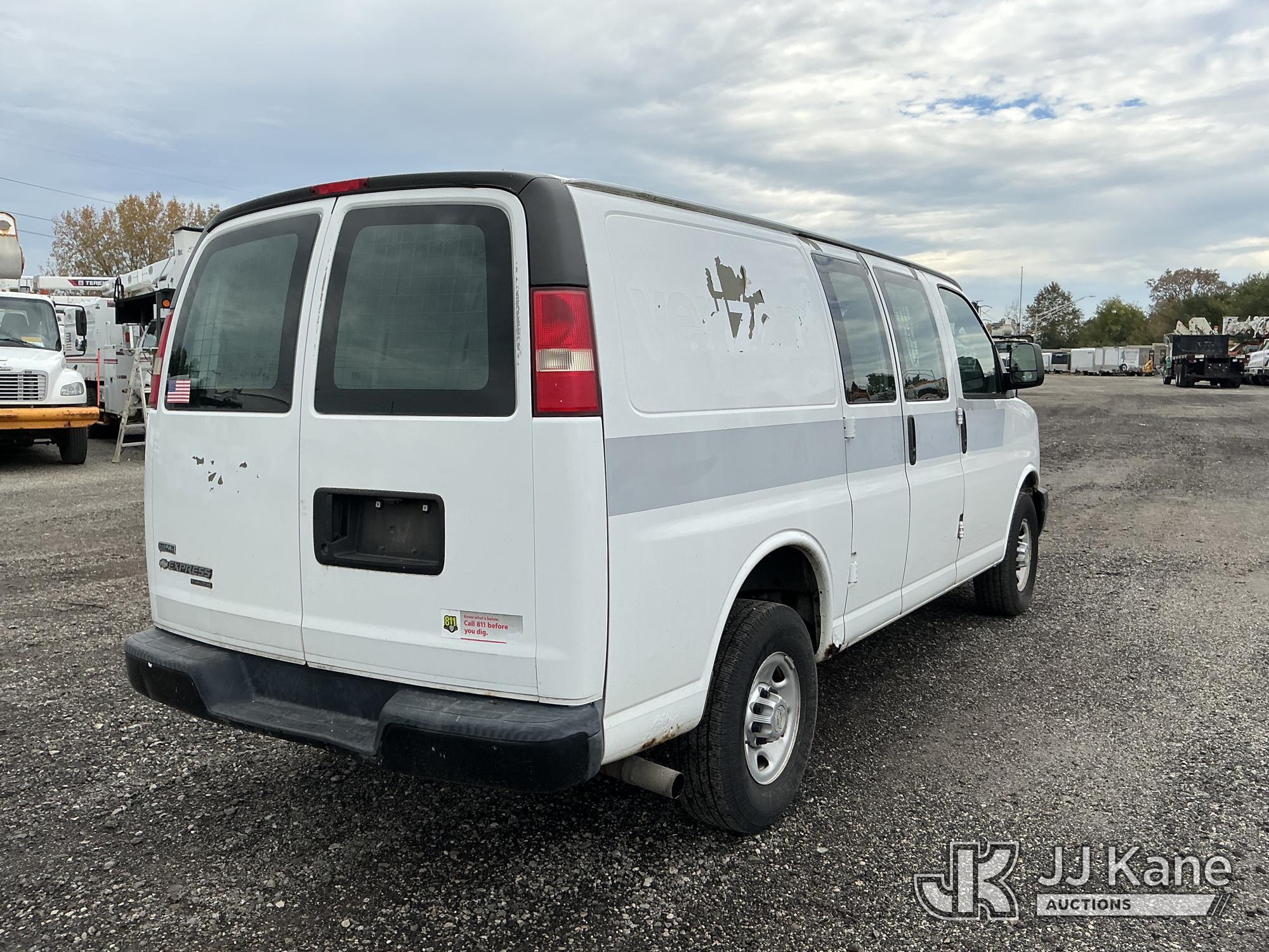 2011 Chevrolet EXPRESS G2500