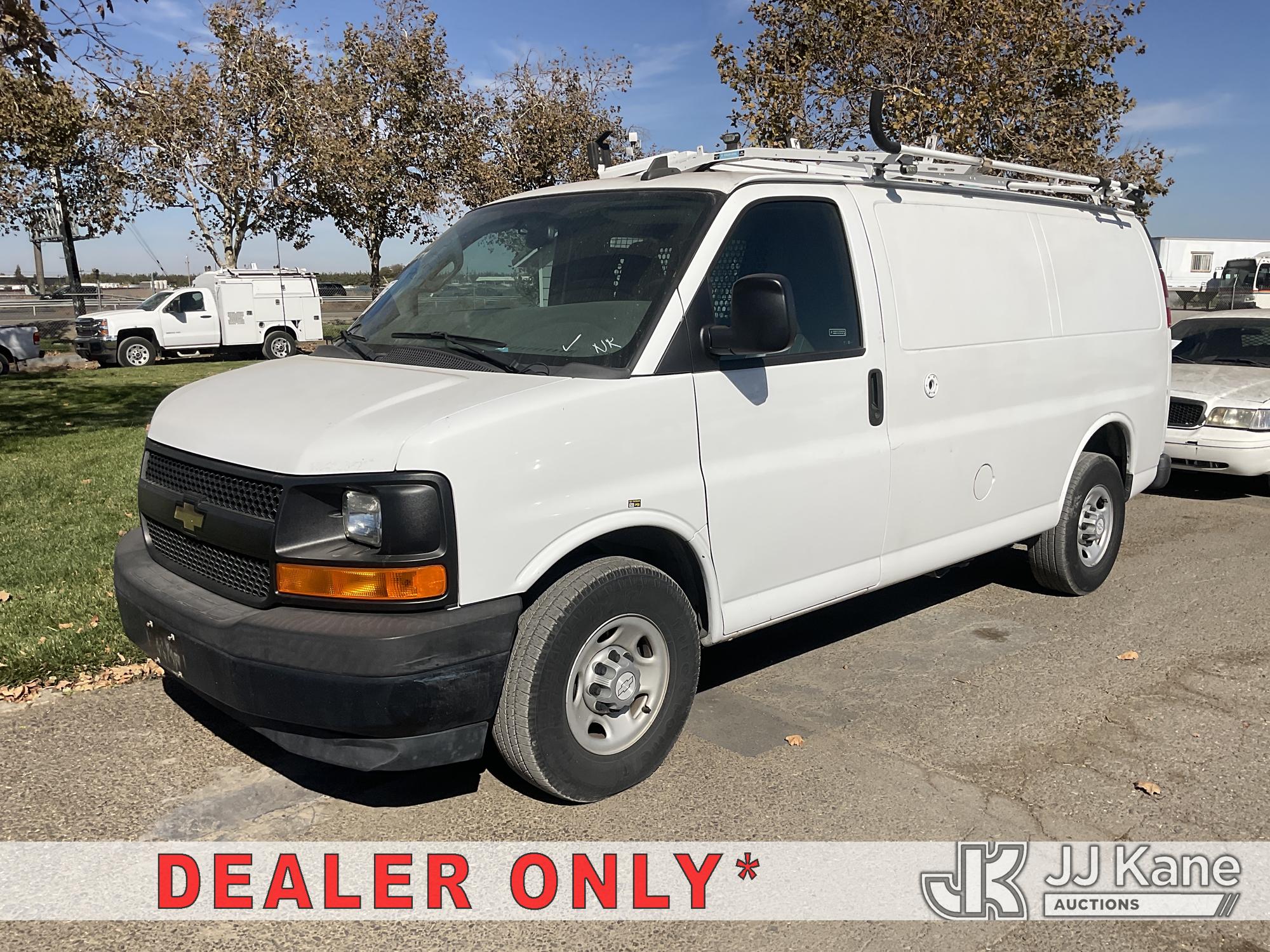 2017 Chevrolet Express Cargo Van (1649691)