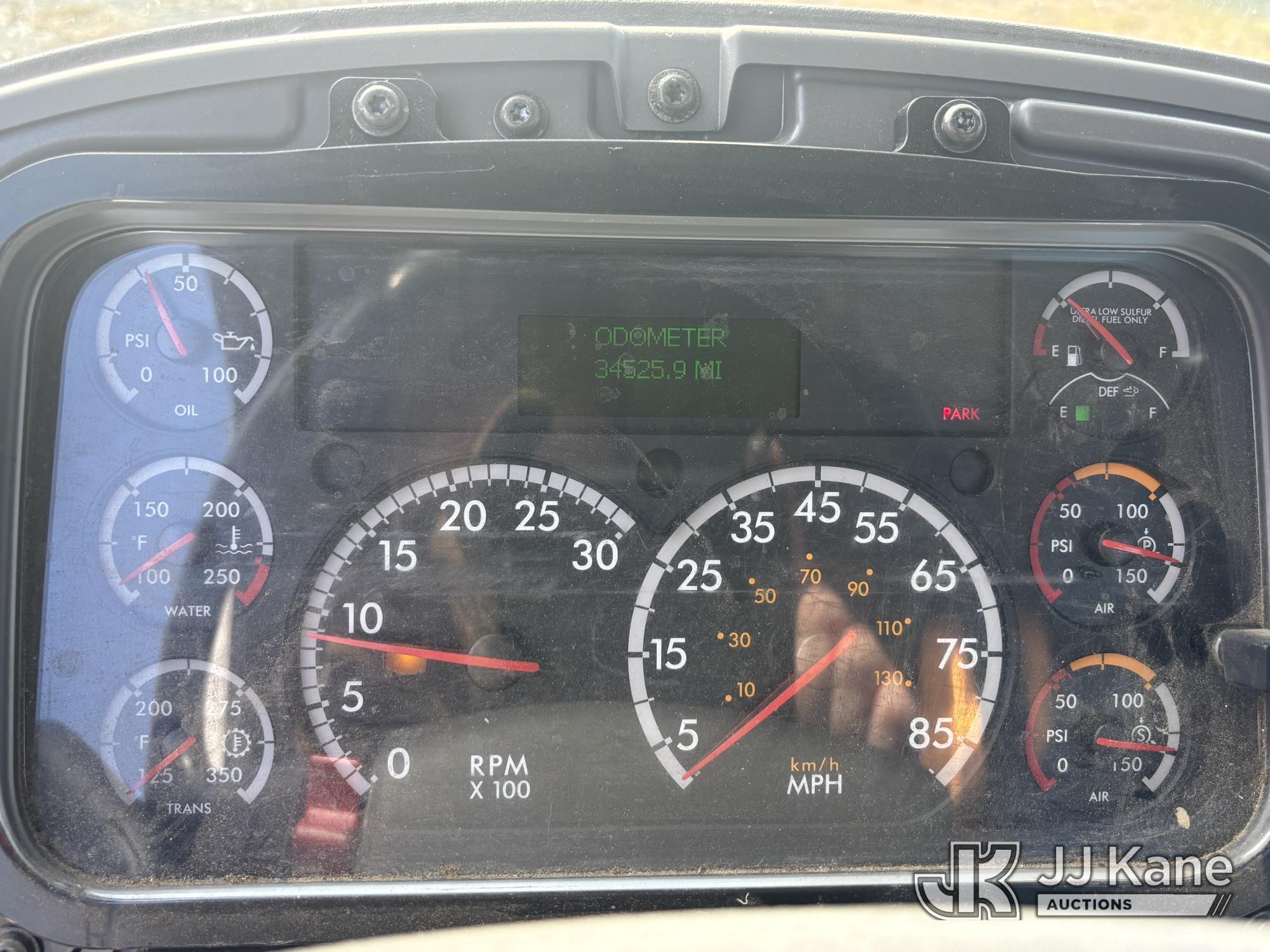 2016 Freightliner M2 106 4X2