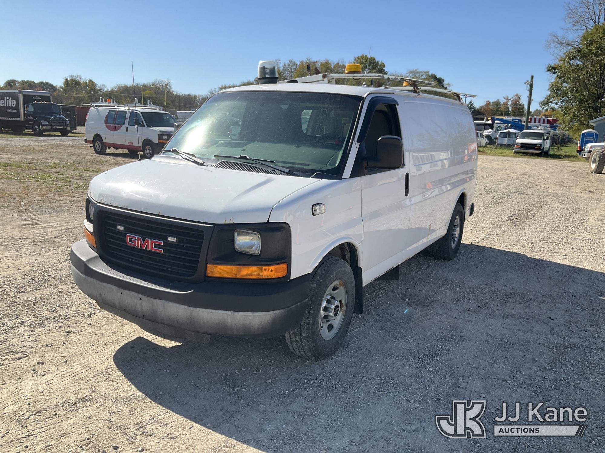 Photo of 2013 GMC Savana