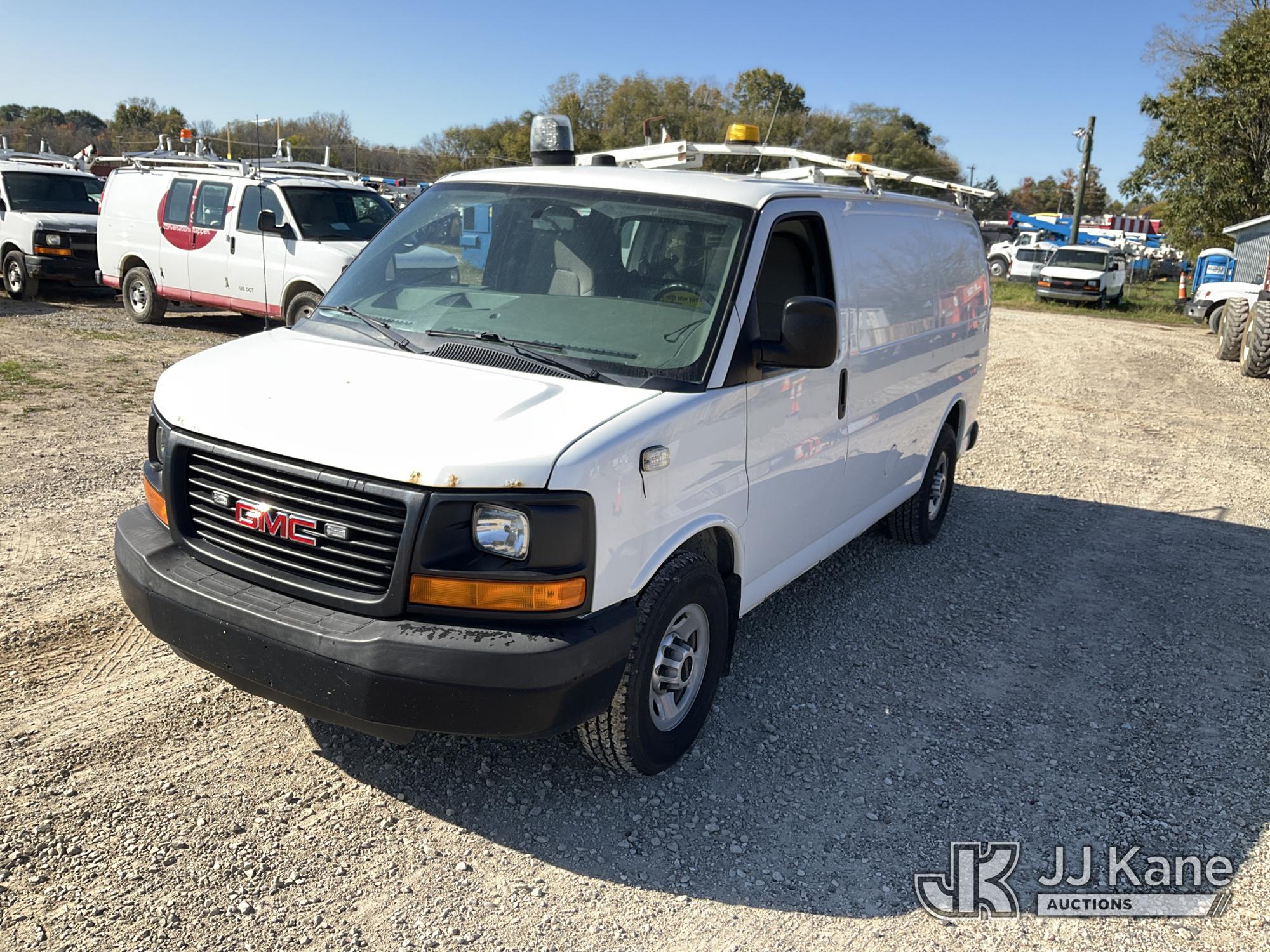 Photo of 2013 GMC Savana