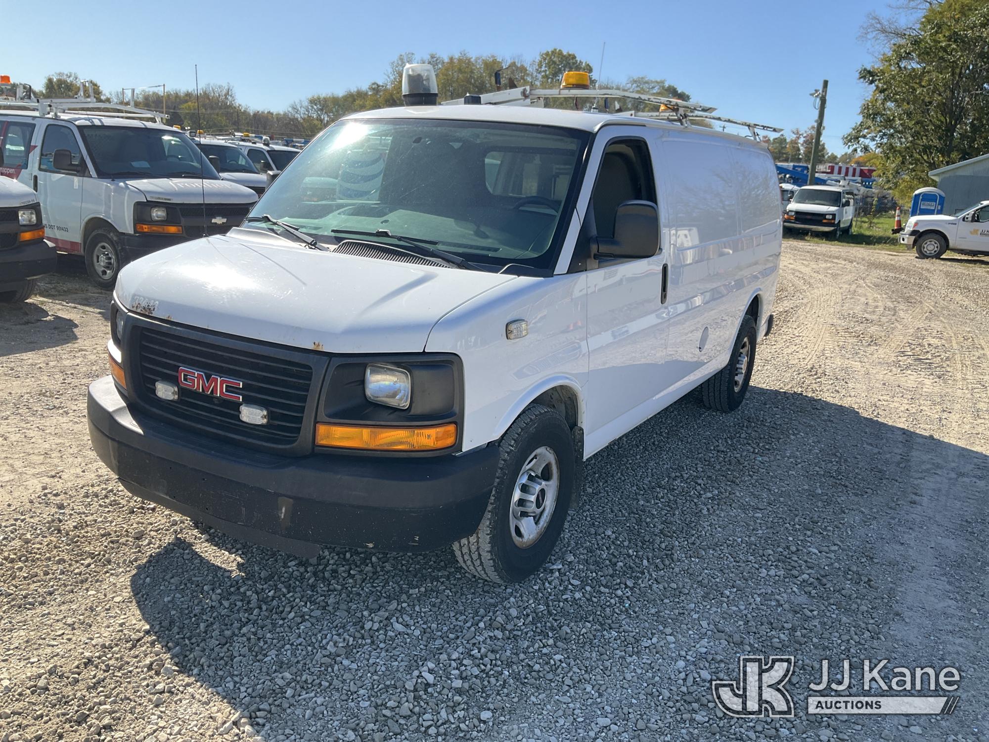 Photo of 2013 GMC Savana