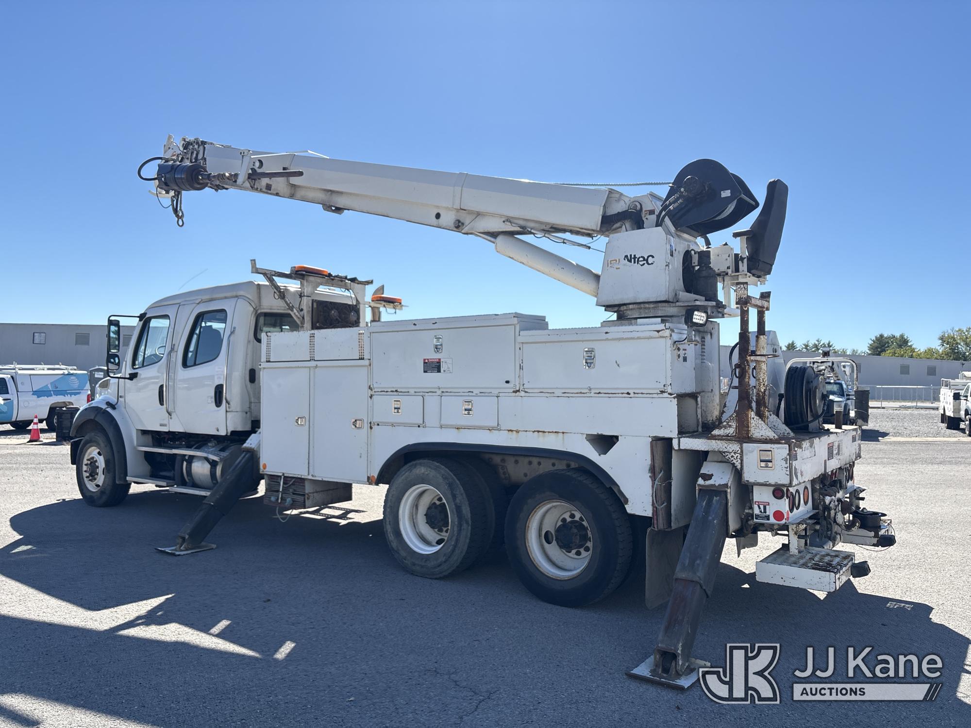 2011 Freightliner M2 112