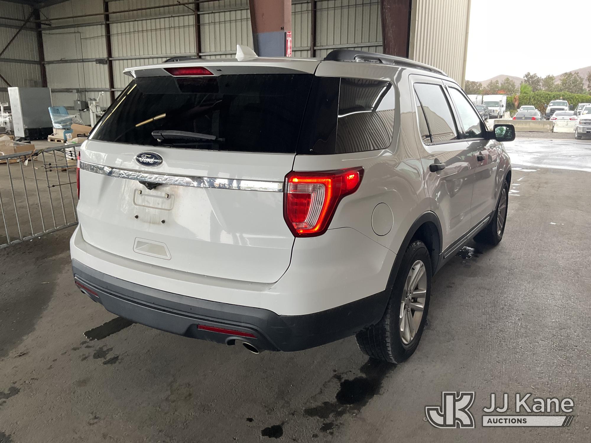 2016 Ford Explorer